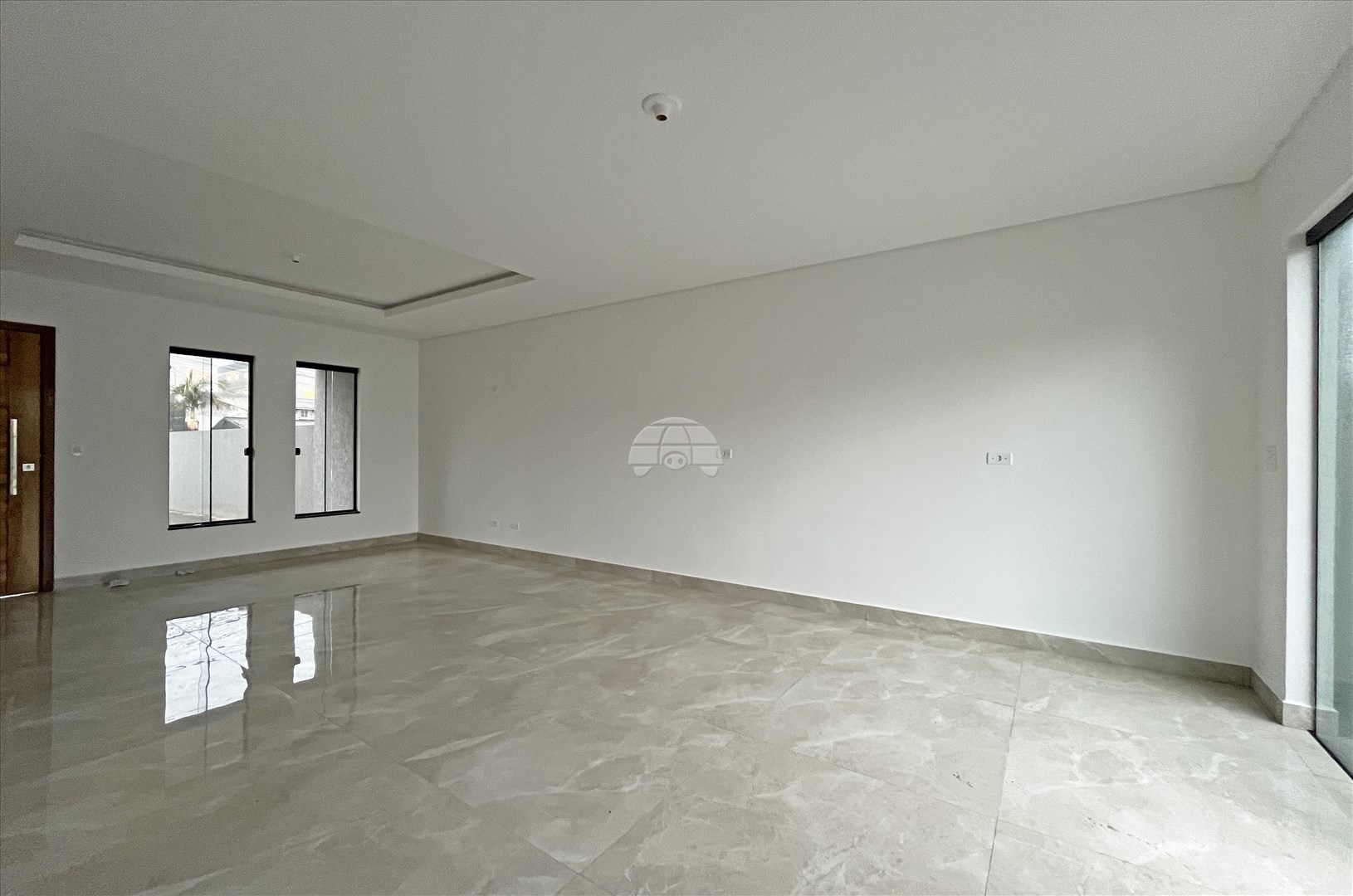 Casa para alugar em Jardim Paloma, Colombo — Portal Chave Fácil