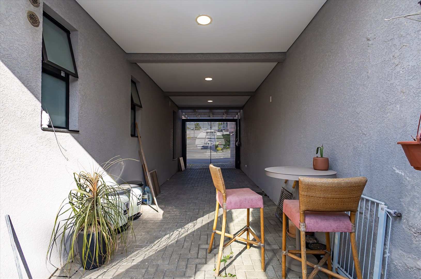 Casa à venda em Cachoeira, Curitiba — Portal Chave Fácil