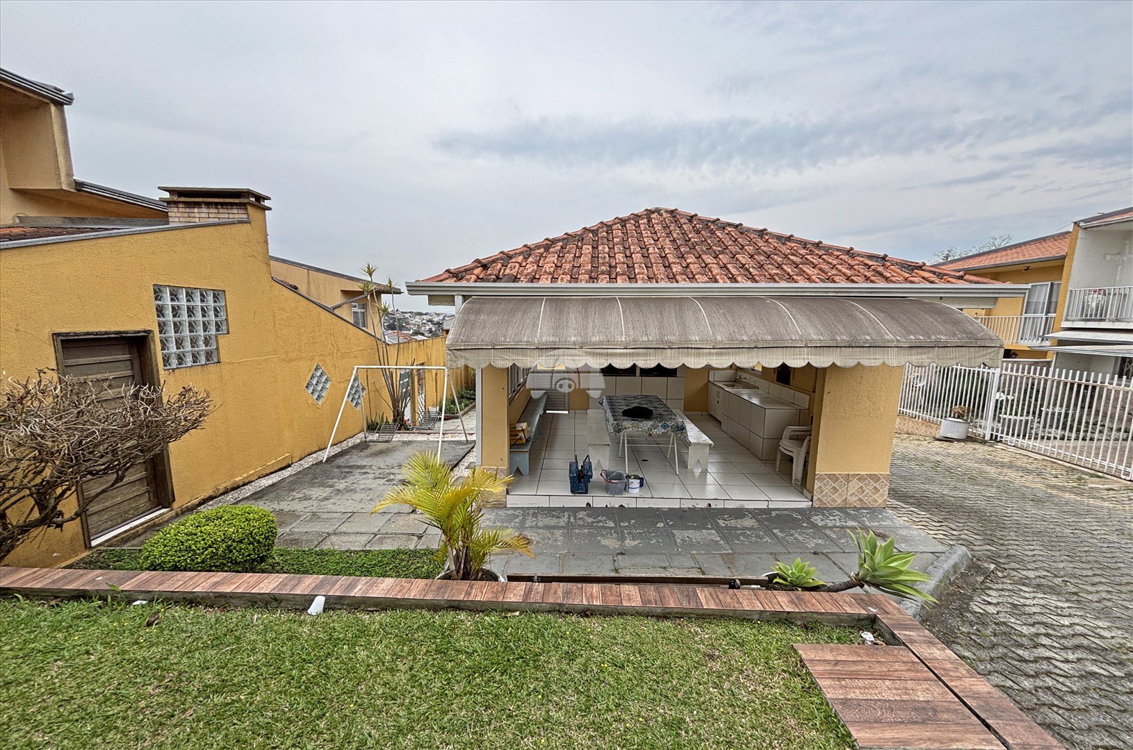 Casa para alugar em Bairro Alto, Curitiba — Construa Assessoria Imobiliária