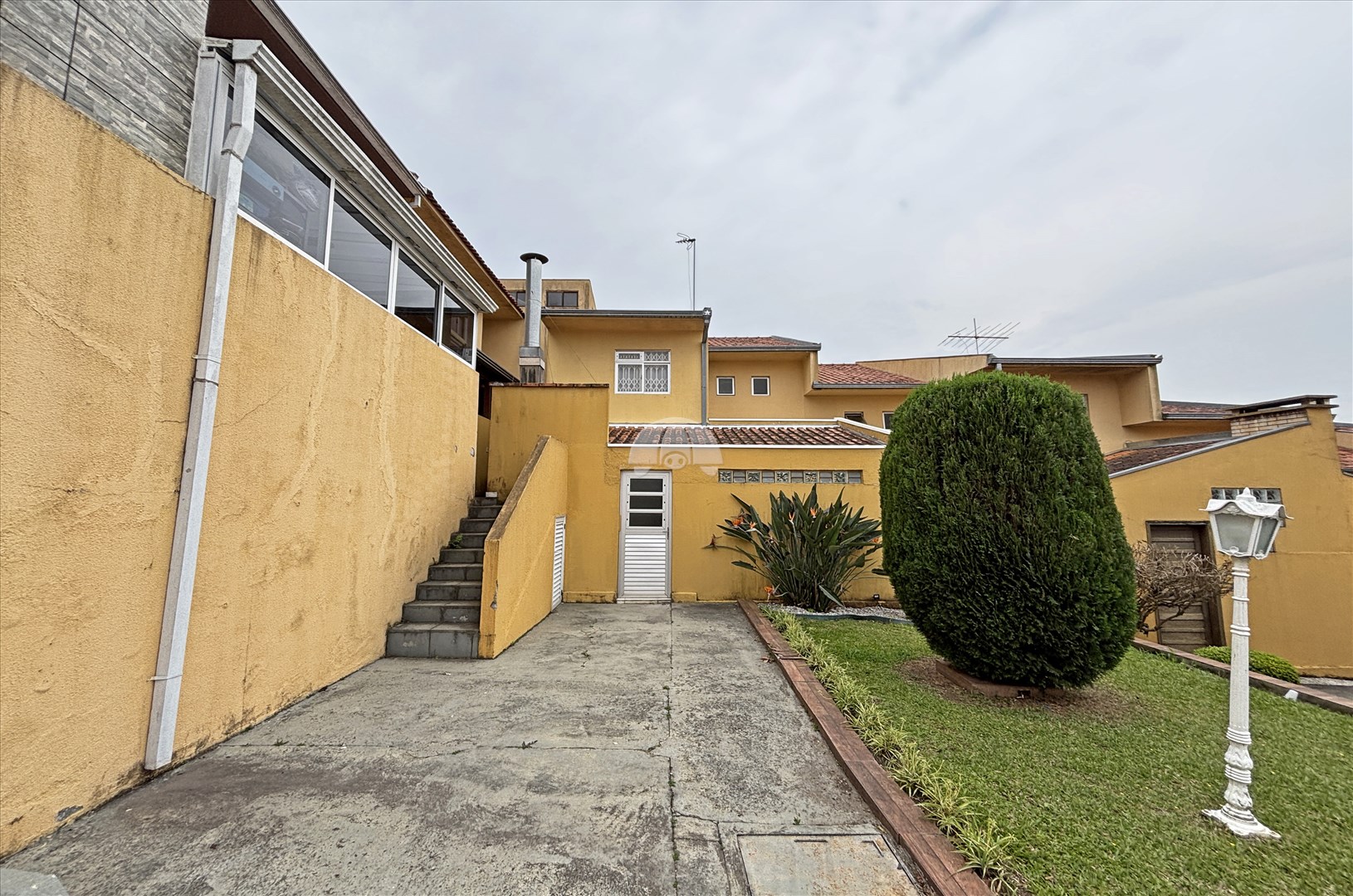 Casa para alugar em Bairro Alto, Curitiba — Construa Assessoria Imobiliária