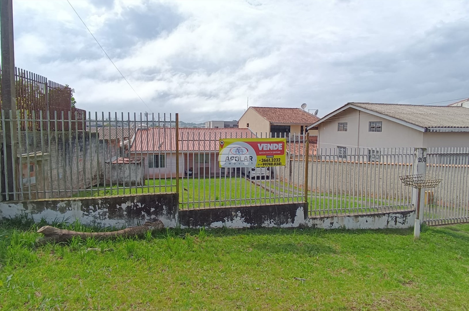 Casa à venda em Osasco, Colombo — Portal Chave Fácil