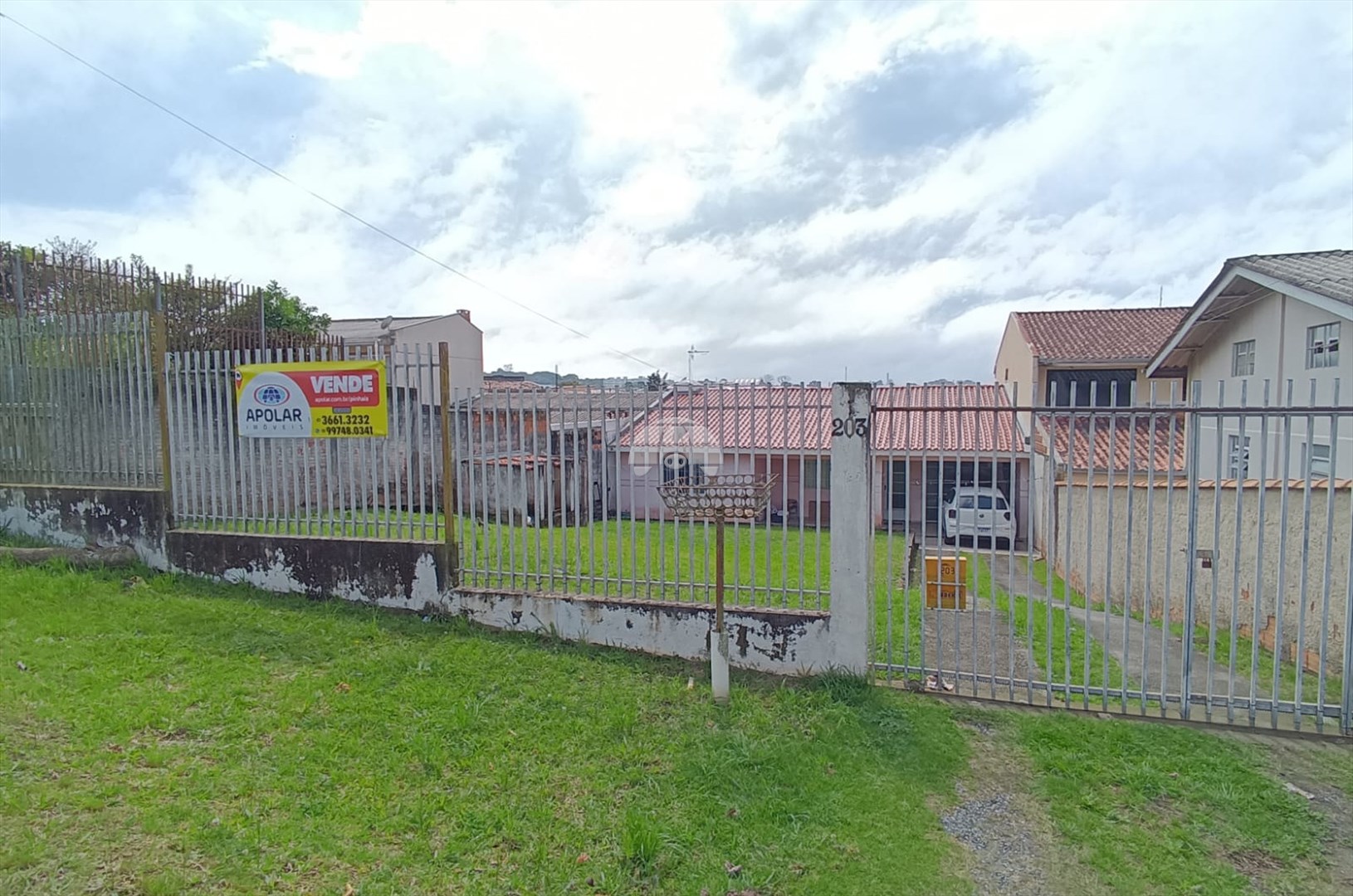 Casa à venda em Osasco, Colombo — Portal Chave Fácil