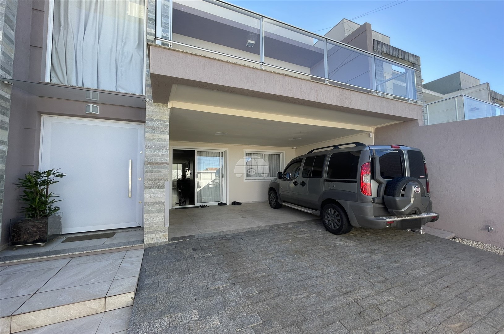 Sobrado à venda em Bonsucesso, Guarapuava — Portal Chave Fácil