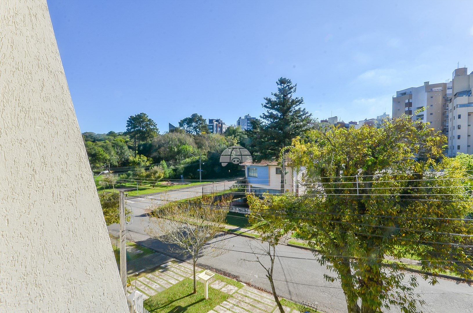 Casa à venda em Cabral, Curitiba — Imobiliária Andrade
