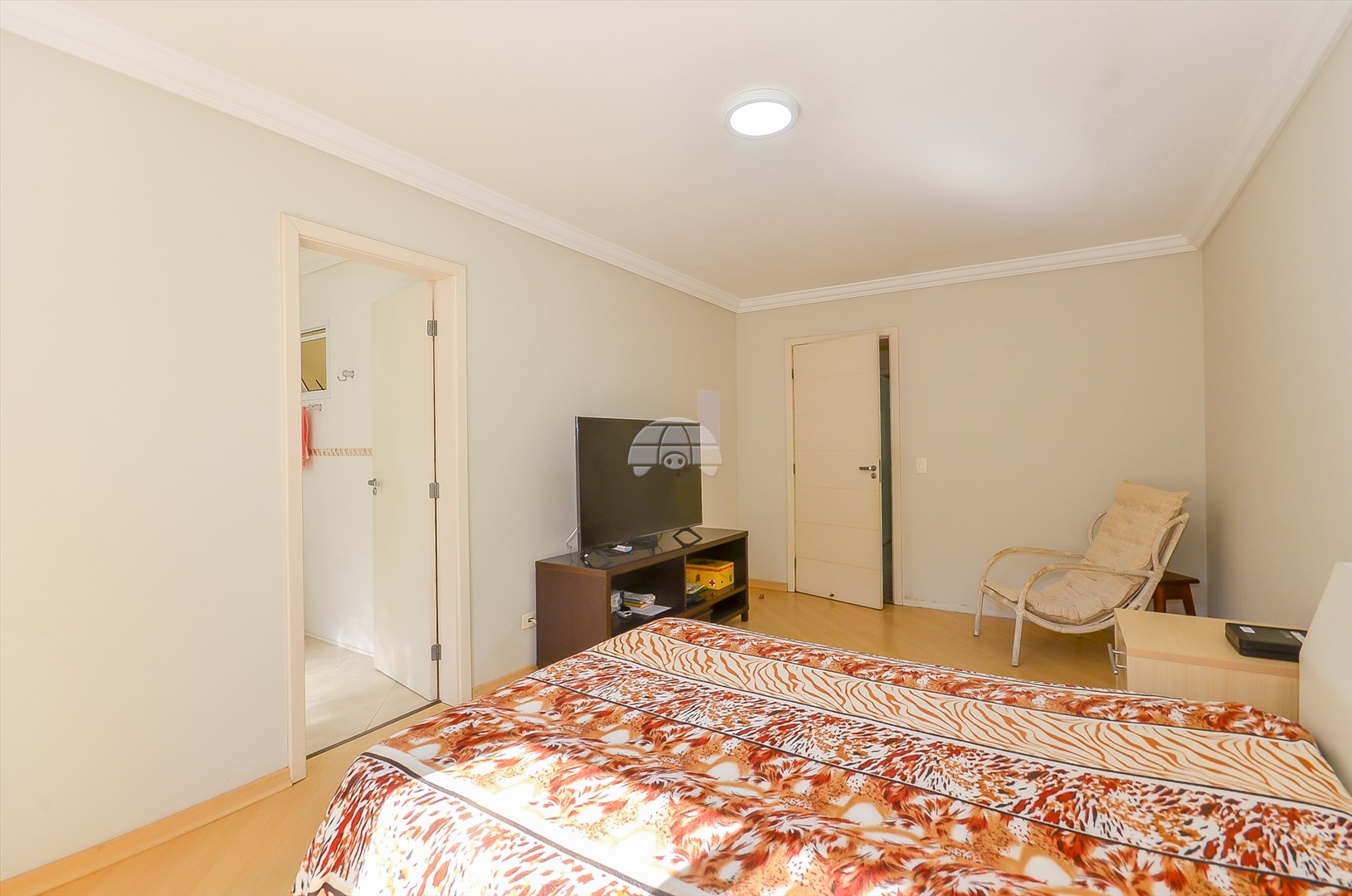 Casa à venda em Cabral, Curitiba — Imobiliária Andrade