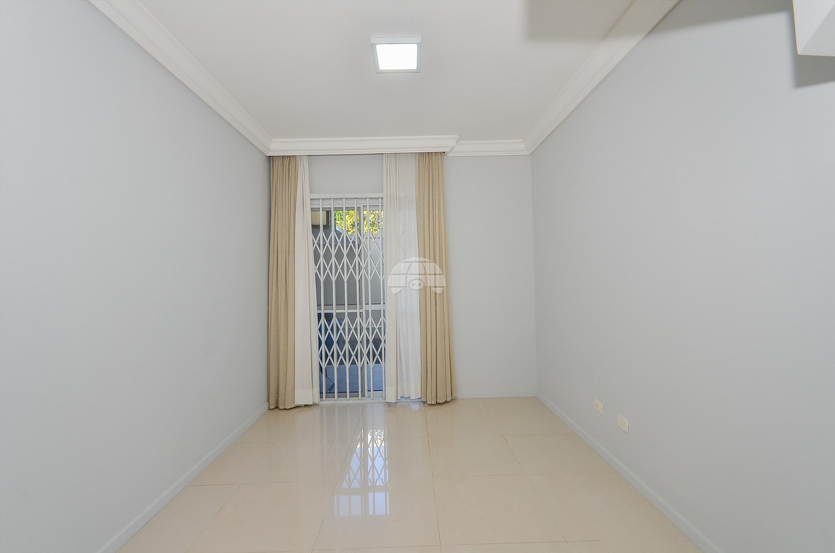 Casa à venda em Cabral, Curitiba — Imobiliária Andrade