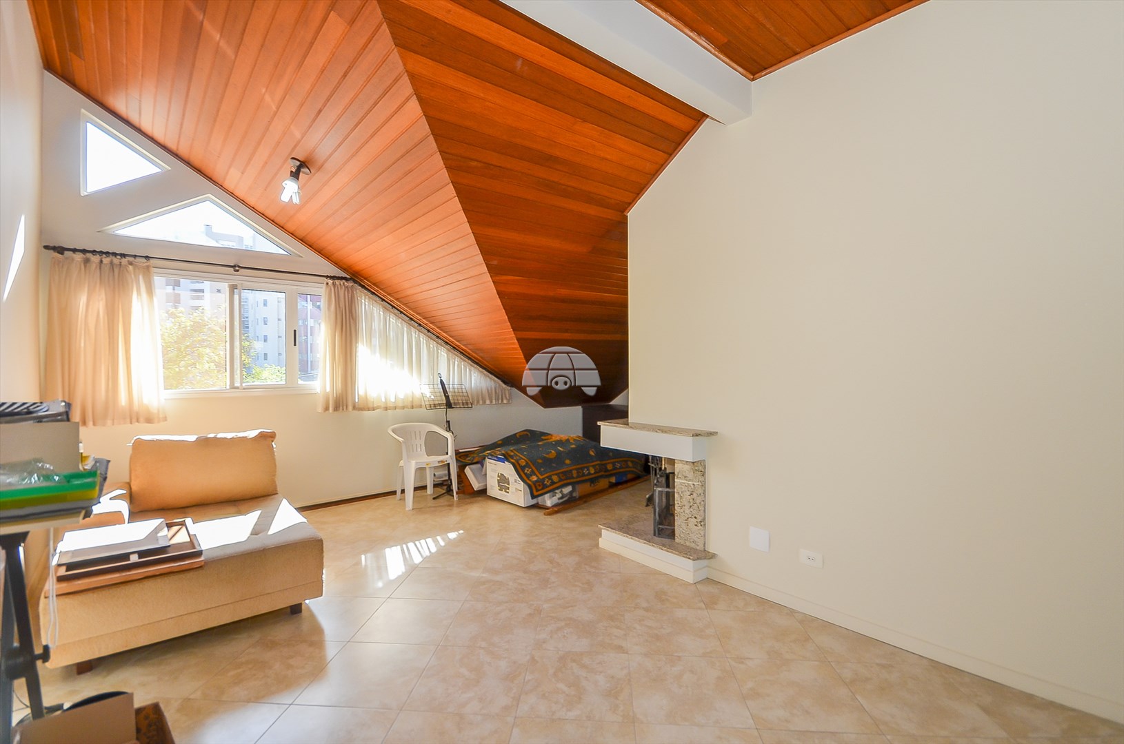 Casa à venda em Cabral, Curitiba — Imobiliária Andrade