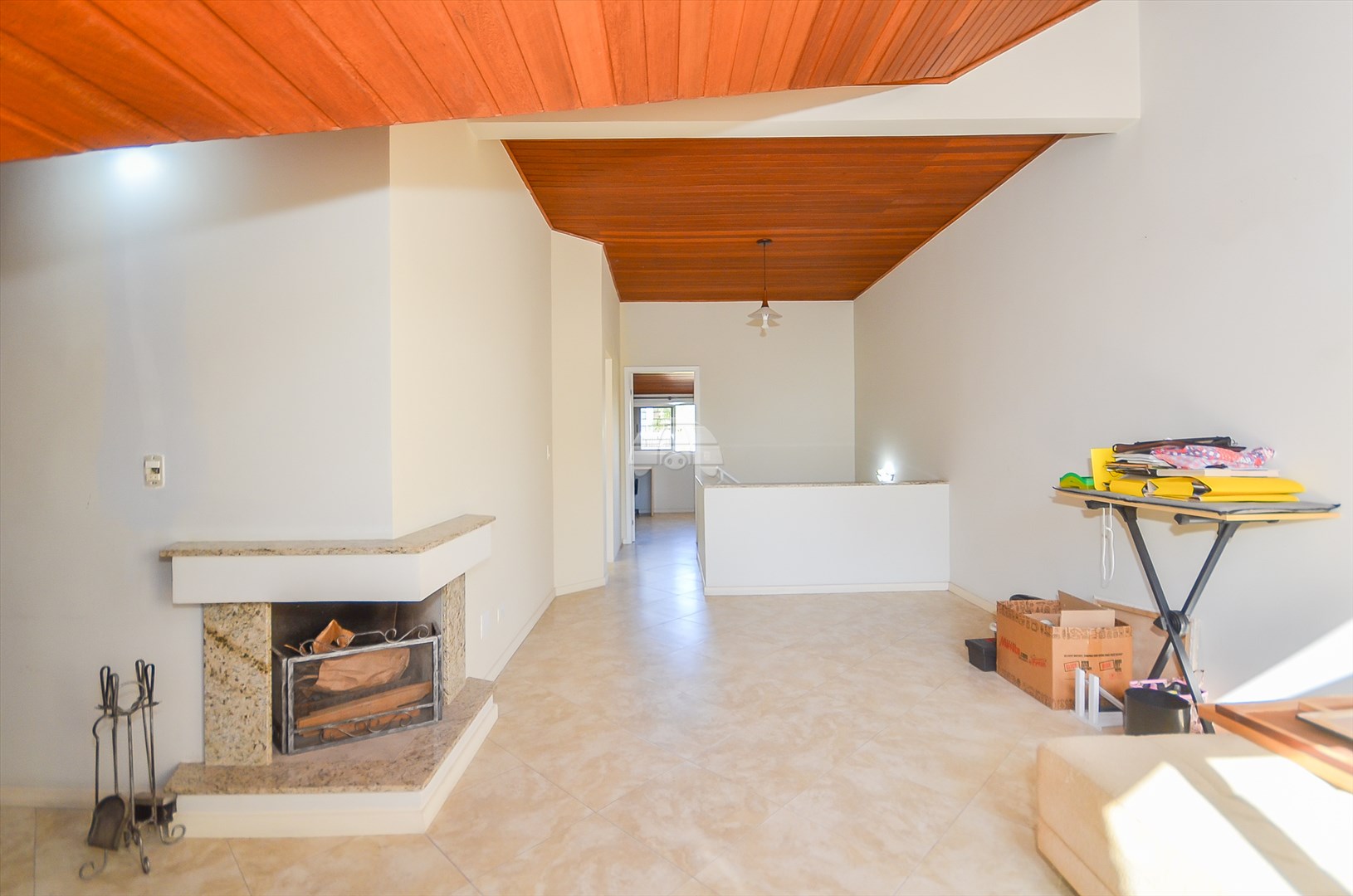 Casa à venda em Cabral, Curitiba — Imobiliária Andrade