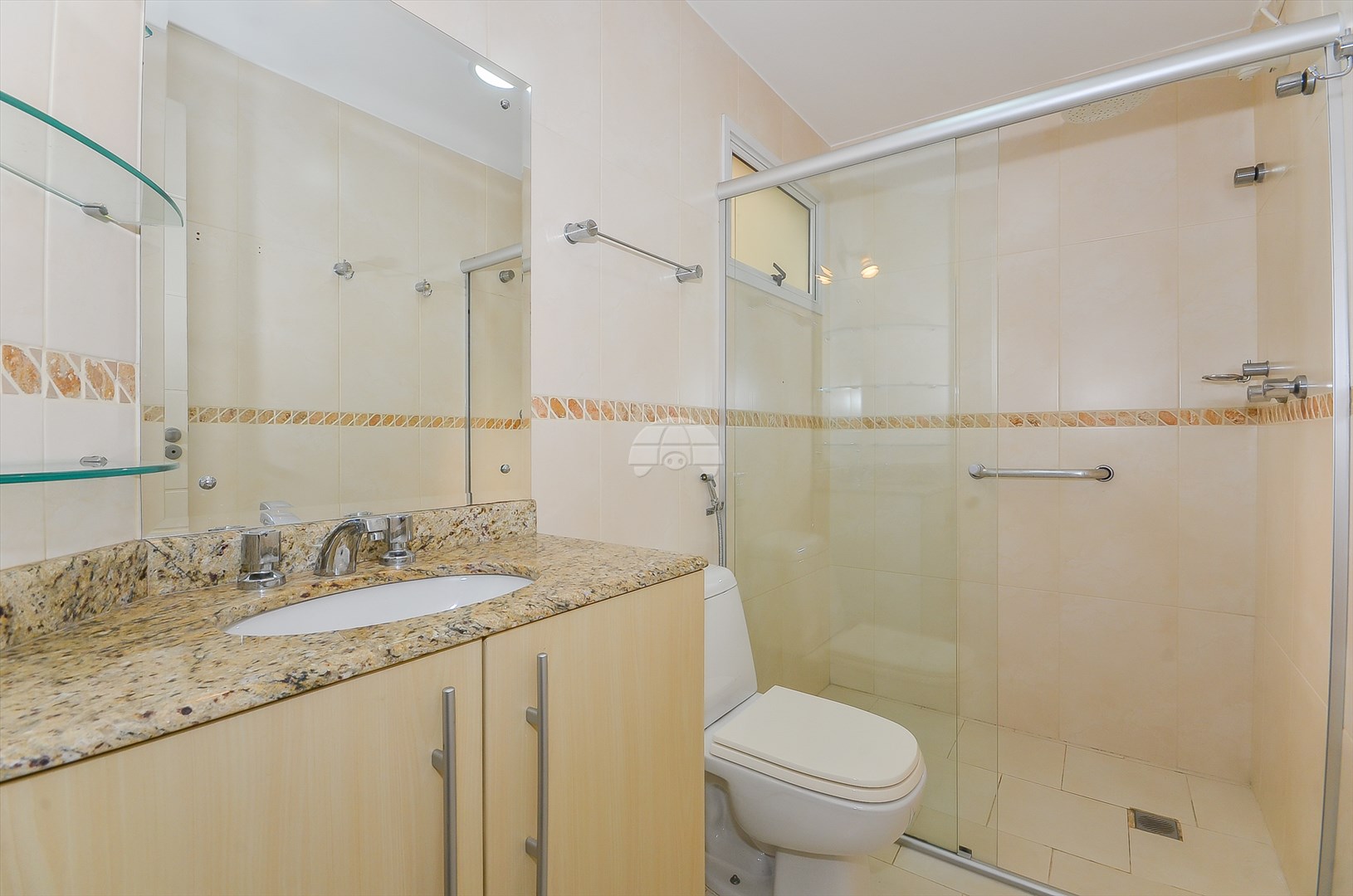 Casa à venda em Cabral, Curitiba — Imobiliária Andrade