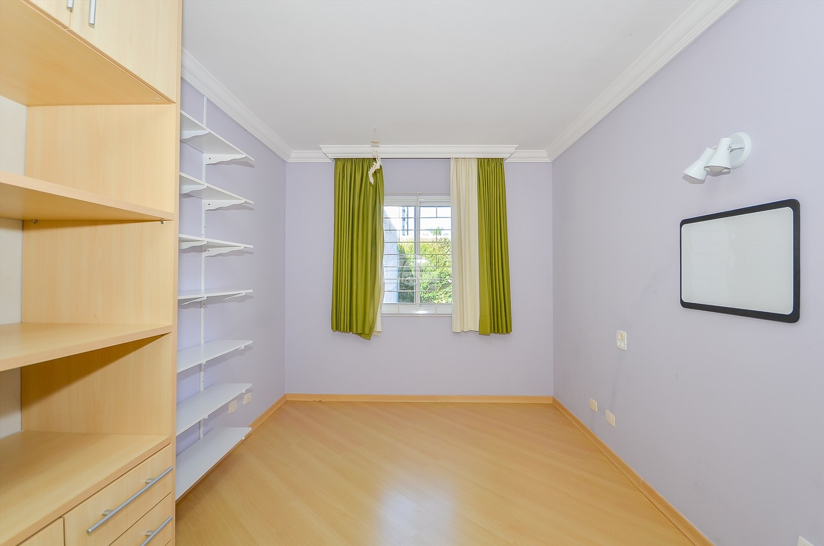 Casa à venda em Cabral, Curitiba — Imobiliária Andrade