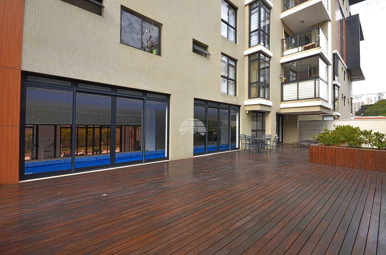Apartamento à venda em Mercês, Curitiba — Toyo Imóveis - Curitiba/PR