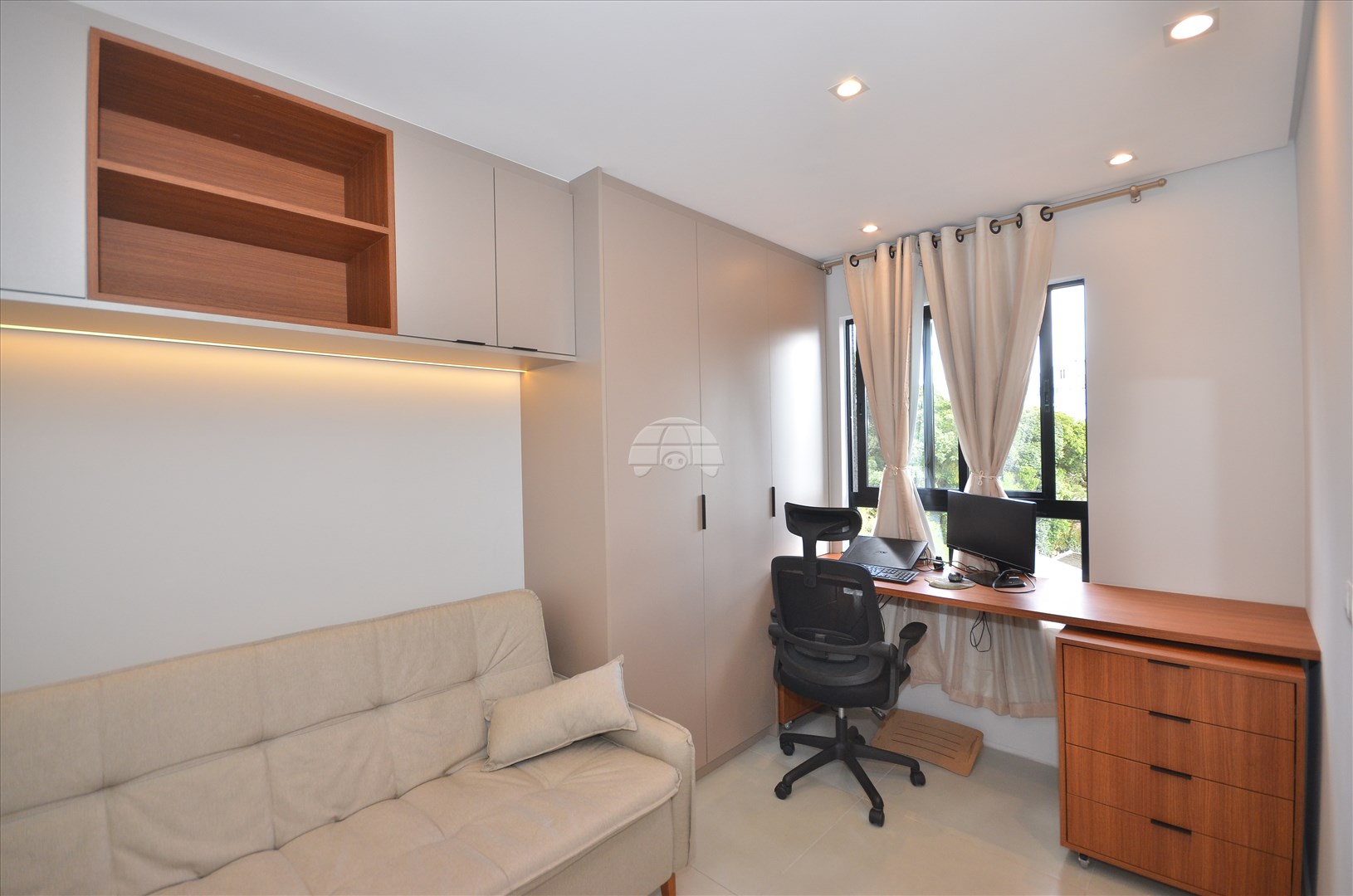 Apartamento Residencial para Venda no Bairro Portão ref. 954381 (10 / 10)