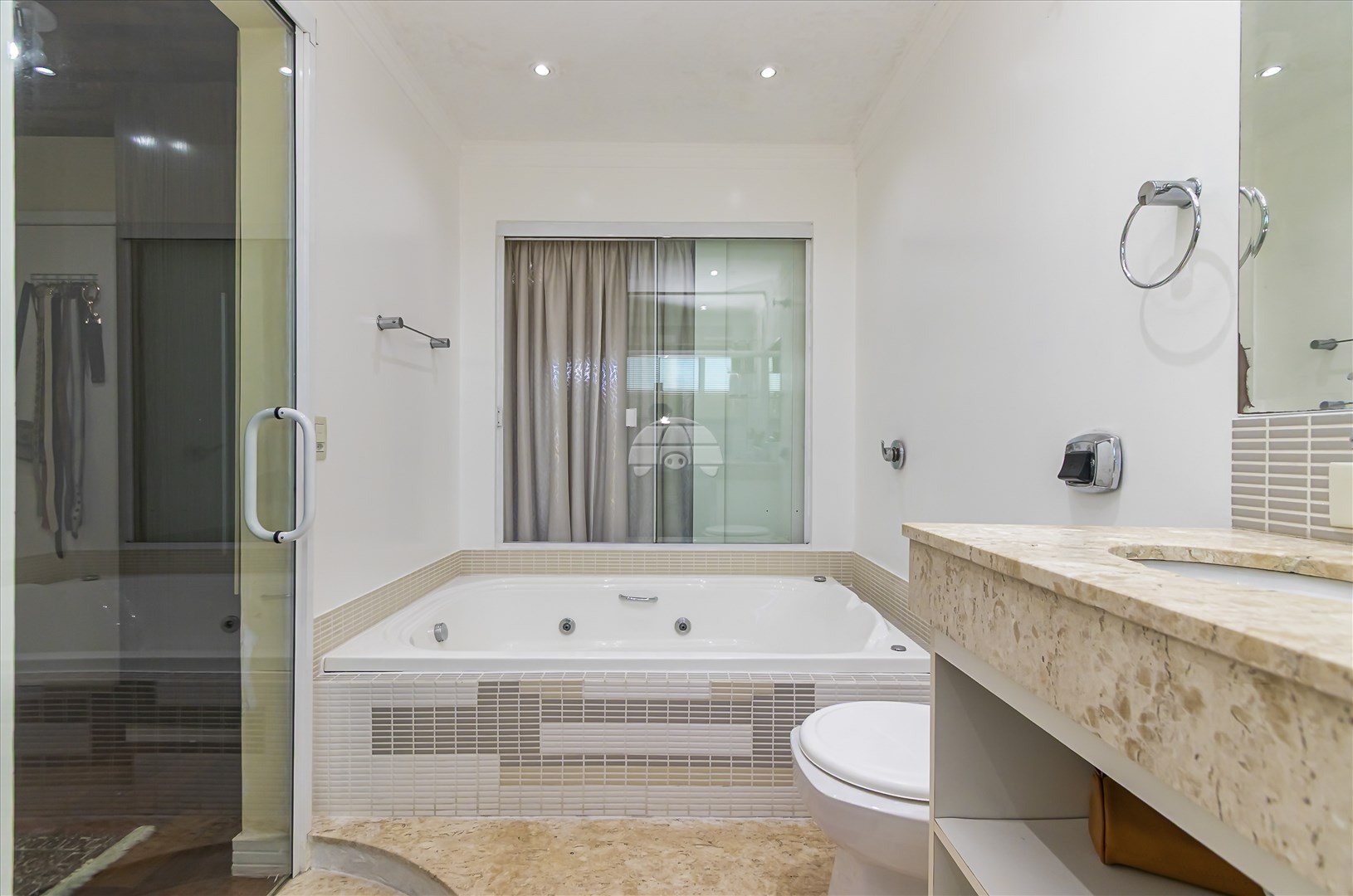 Casa à venda em Uberaba, Curitiba — Imóveis em Curitiba - Jamaica Imóveis