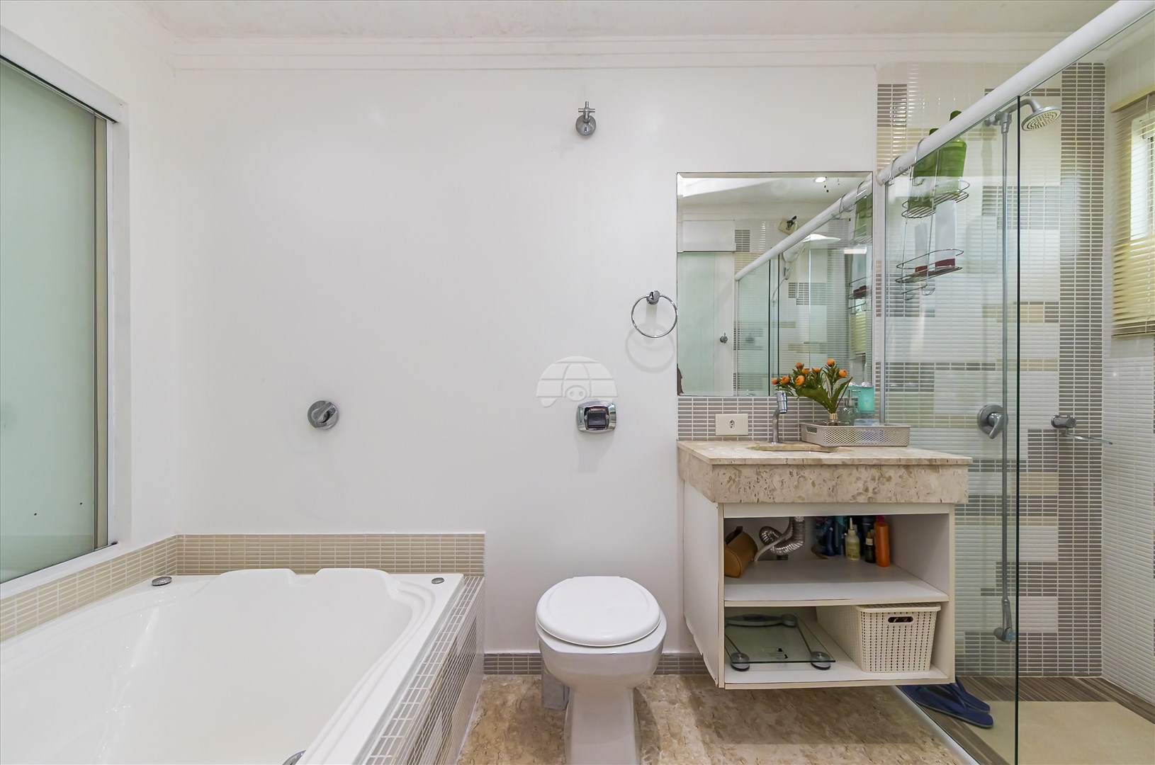 Casa à venda em Uberaba, Curitiba — Imóveis em Curitiba - Jamaica Imóveis