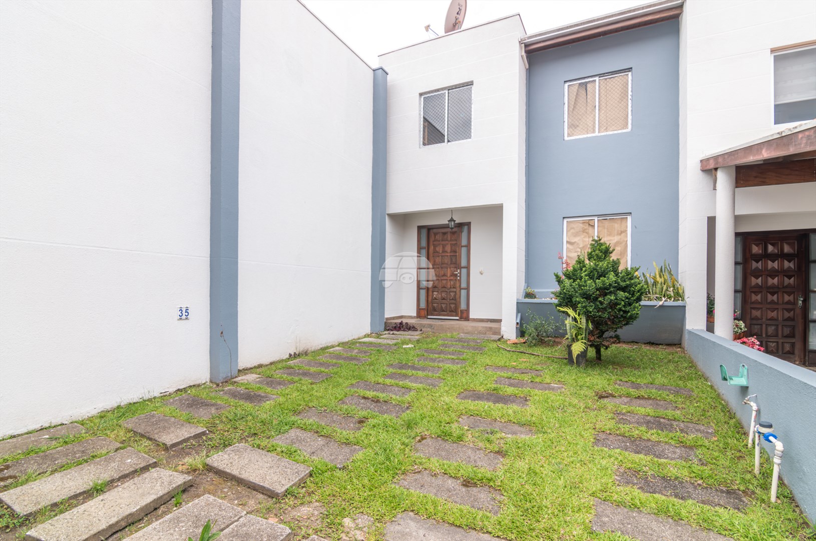 Casa à venda em Boqueirão, Curitiba — Portal Chave Fácil