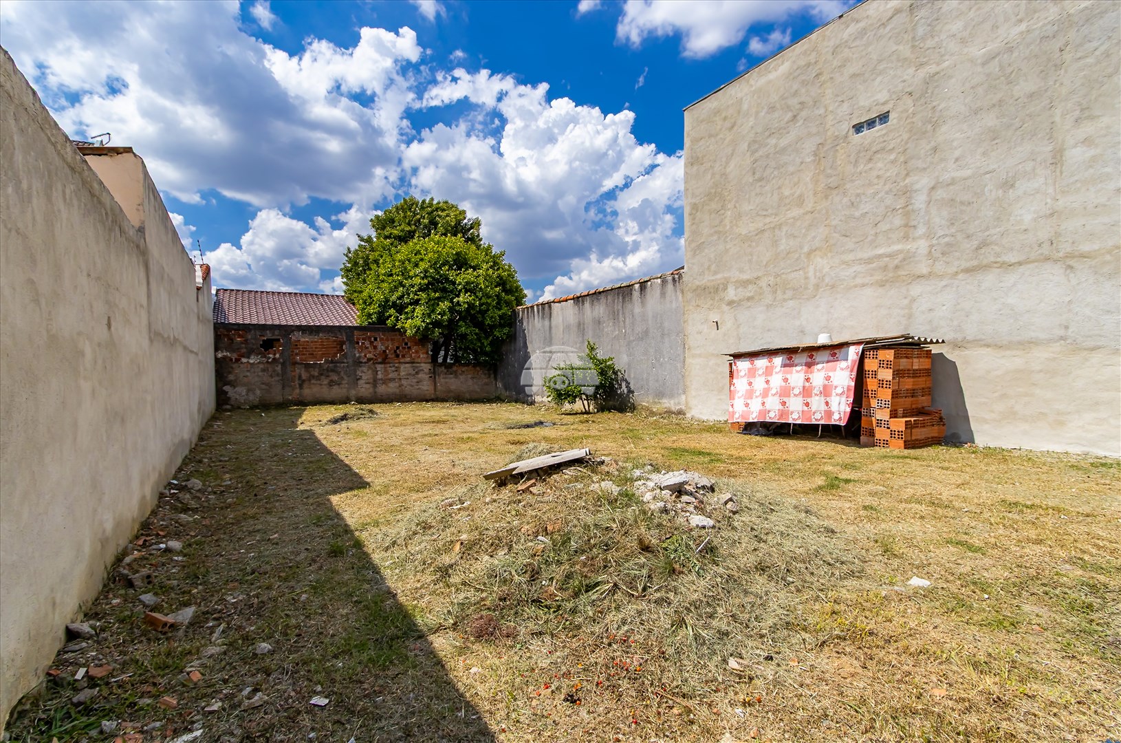 Terreno/Área à venda em Cajuru, Curitiba — Portal Chave Fácil