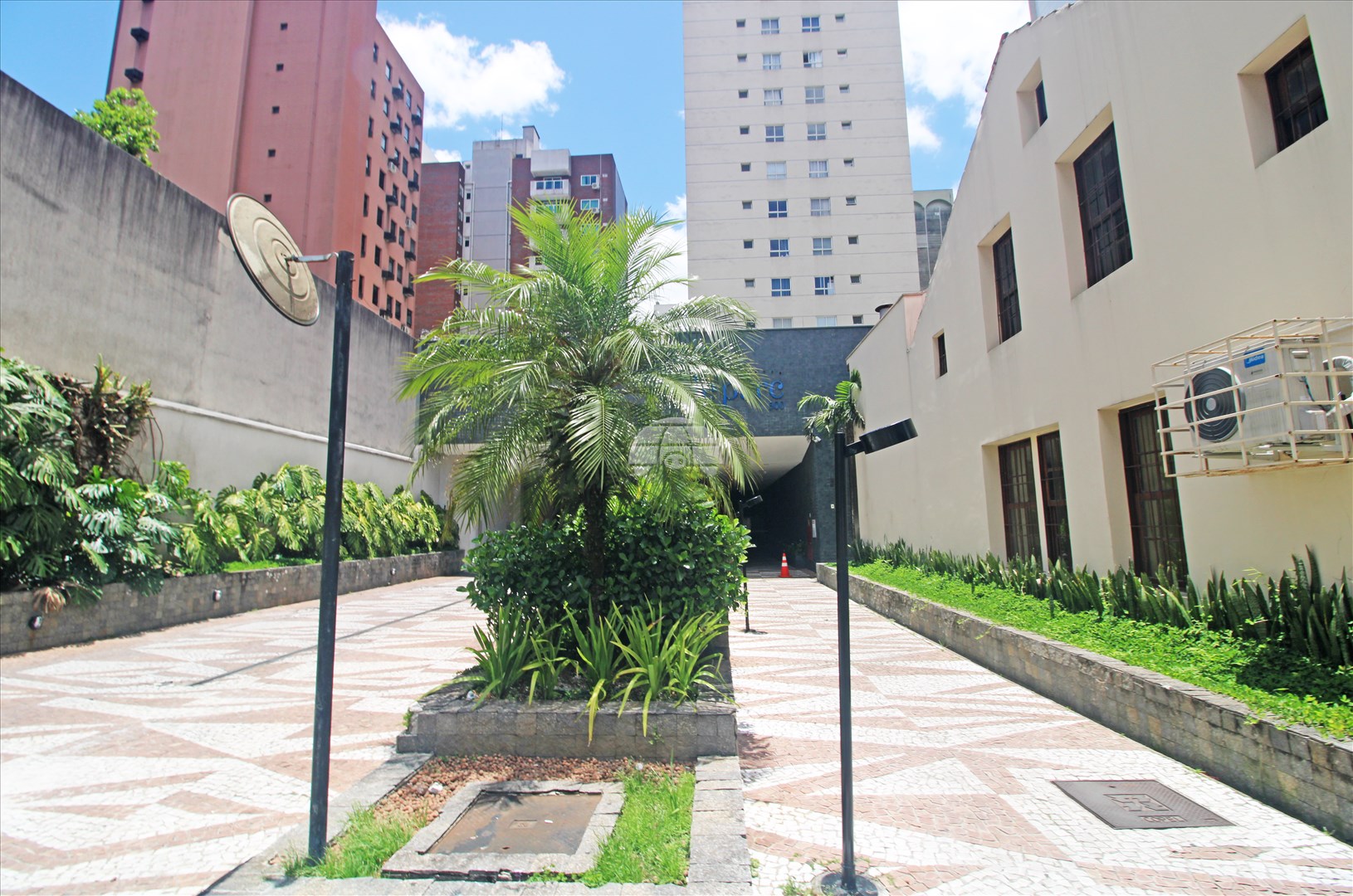 Apartamento para alugar em Centro, Curitiba — Portal Chave Fácil