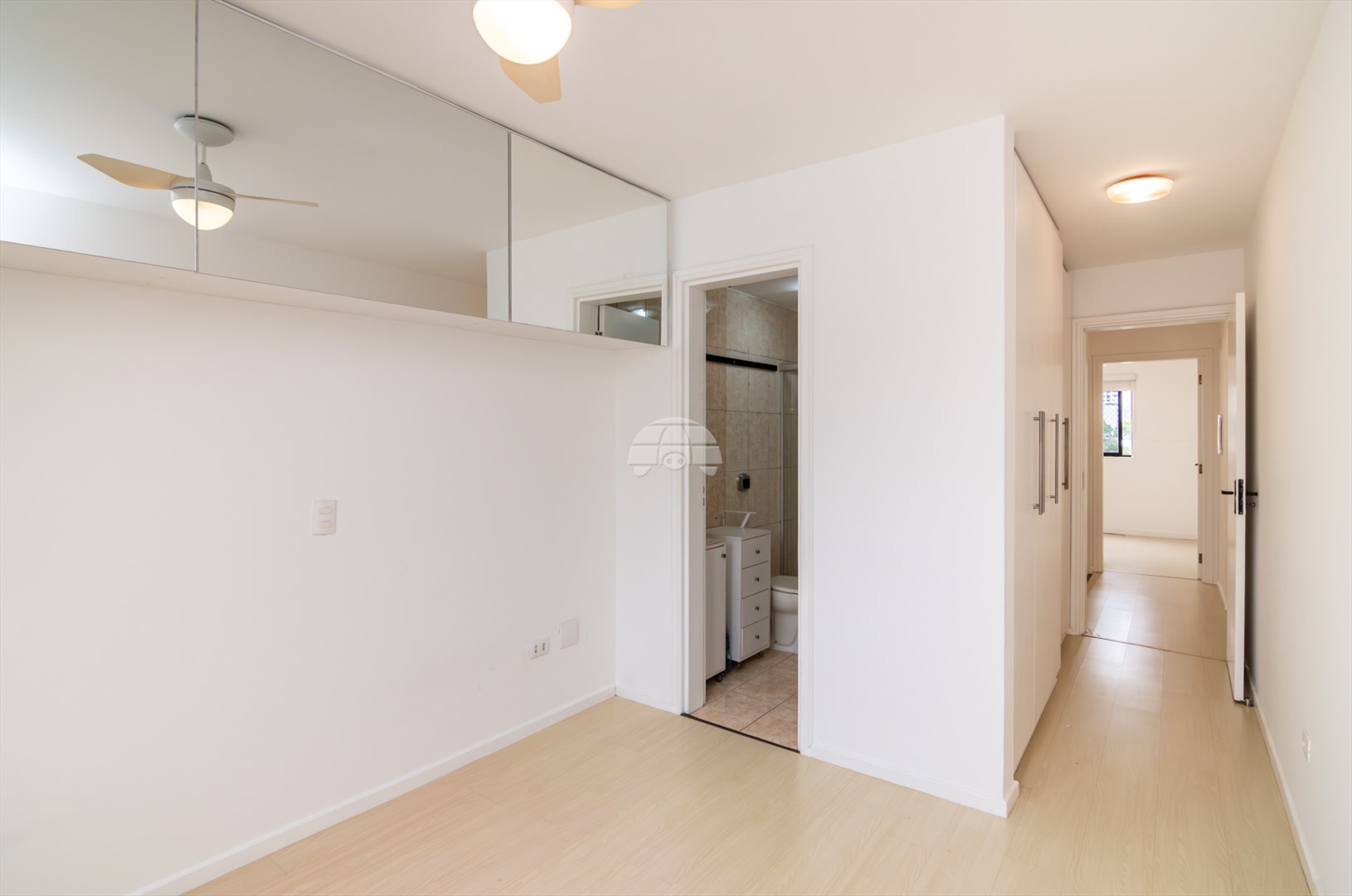 Apartamento à venda em Juvevê, Curitiba — Imobiliária Razão