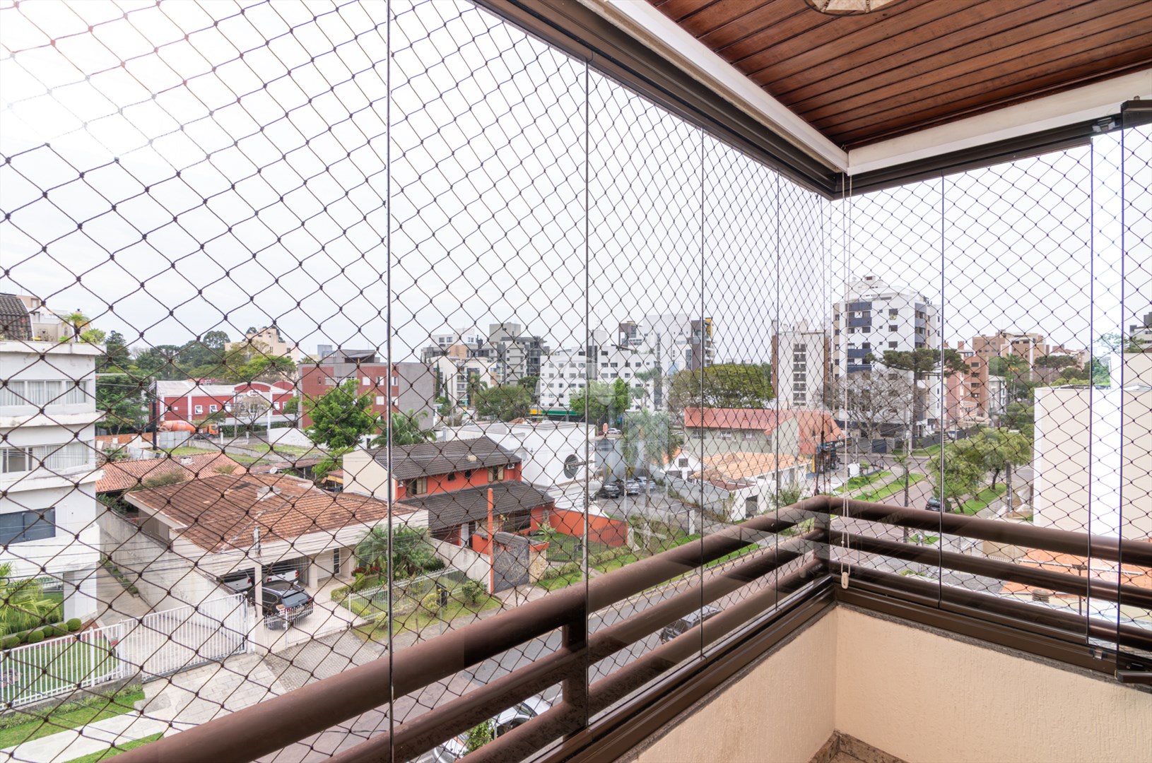 Apartamento à venda em Juvevê, Curitiba — Imobiliária Razão