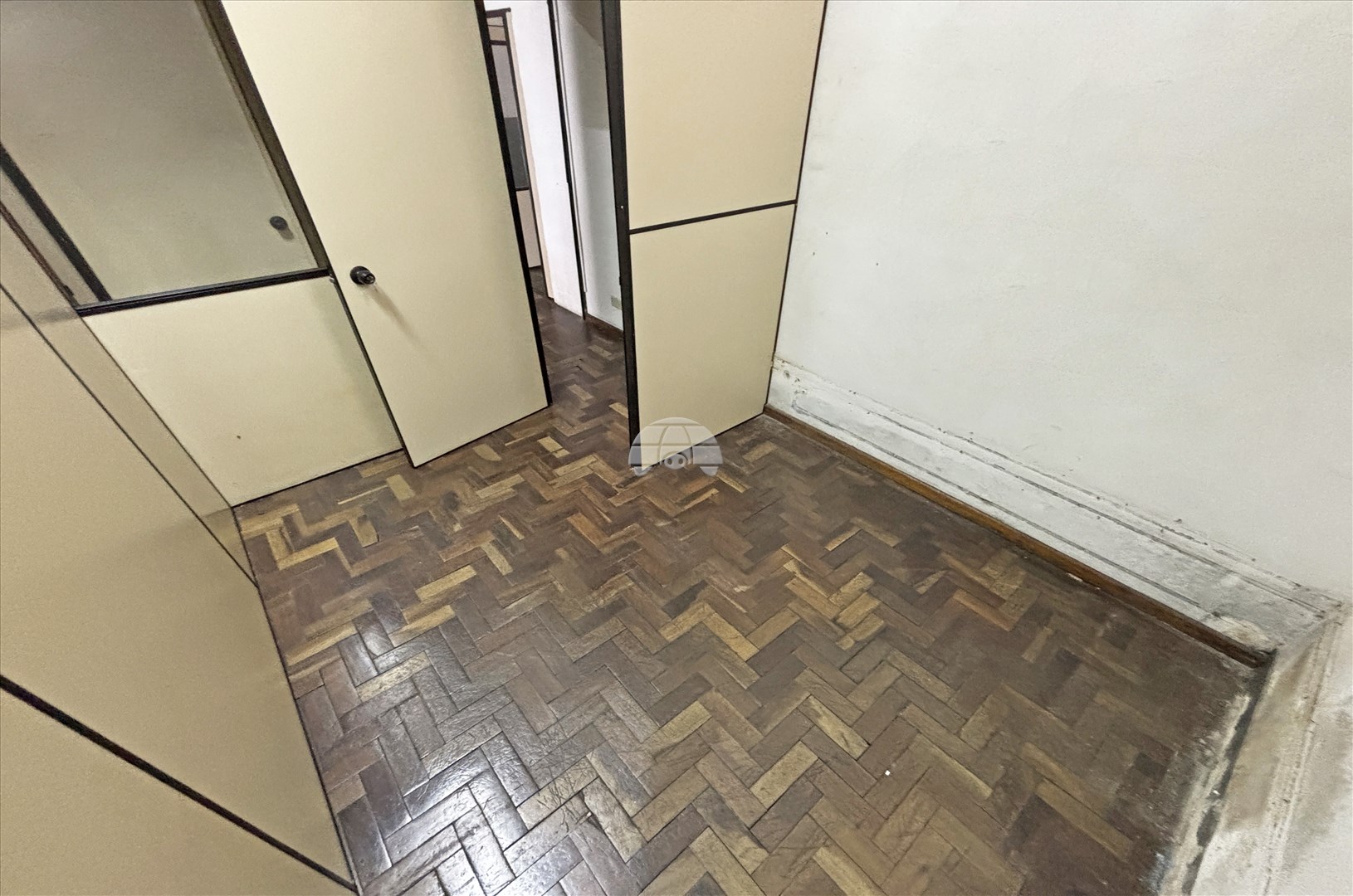 Loja Comercial para Locação no Bairro Portão ref. 108364 (10 / 10)