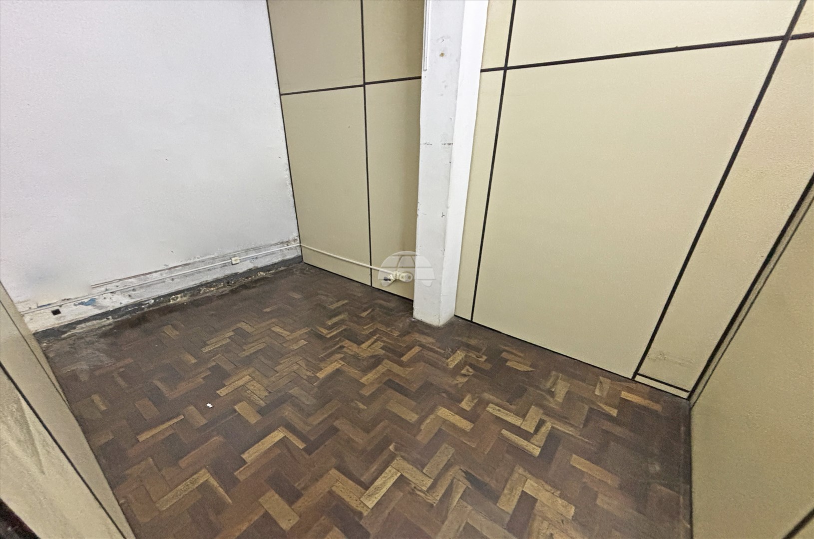 Loja Comercial para Locação no Bairro Portão ref. 108364 (9 / 10)
