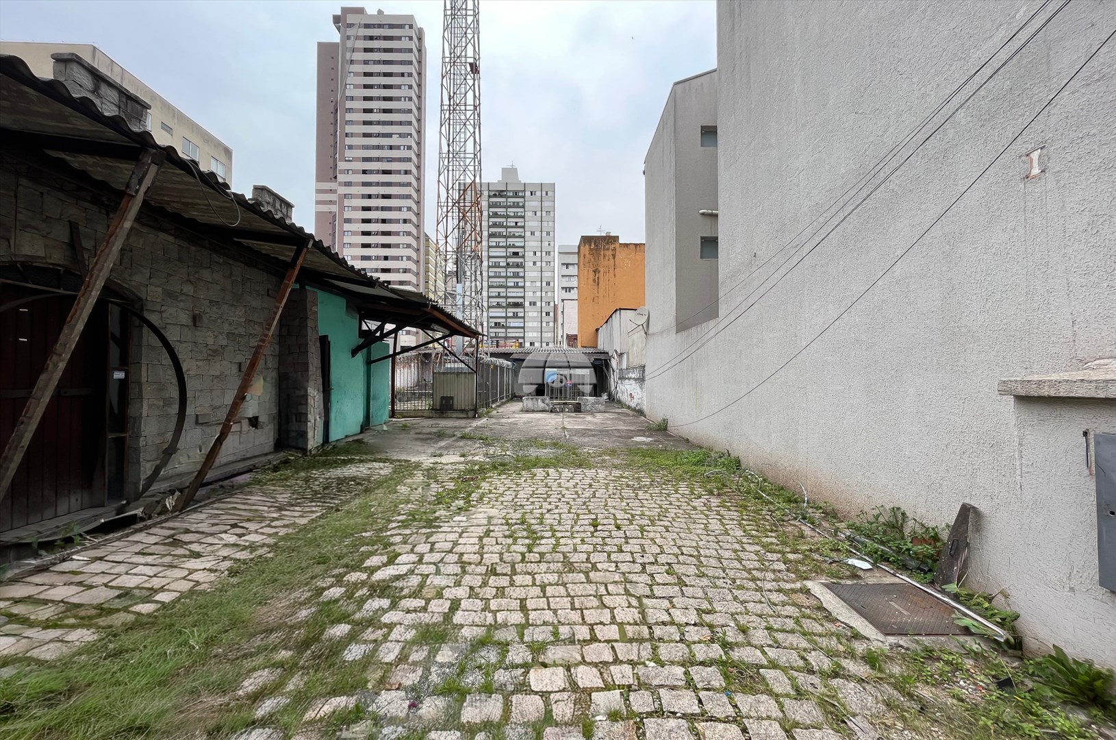 Sala/Conjunto Comercial para alugar em Centro, Curitiba — Portal Chave Fácil