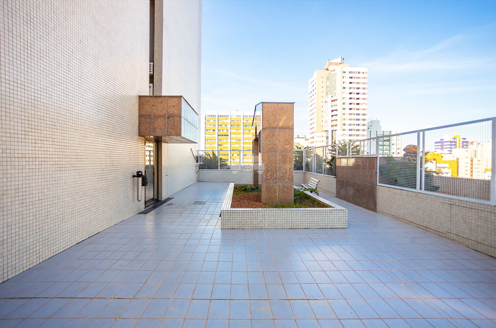 Sala/Conjunto Comercial à venda em Centro, Curitiba — MAFI ADMINISTRADORA DE IMOVEIS LTDA