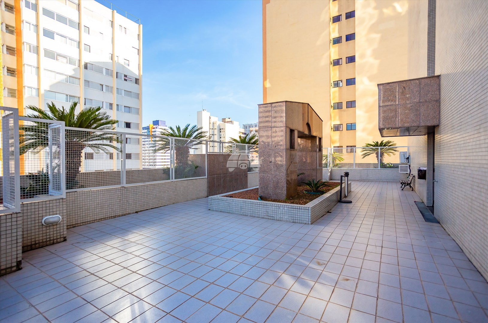 Sala/Conjunto Comercial à venda em Centro, Curitiba — MAFI ADMINISTRADORA DE IMOVEIS LTDA
