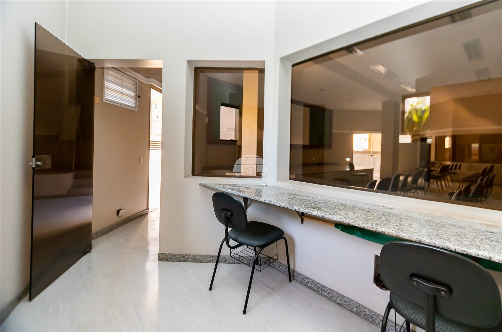 Sala/Conjunto Comercial à venda em Centro, Curitiba — MAFI ADMINISTRADORA DE IMOVEIS LTDA