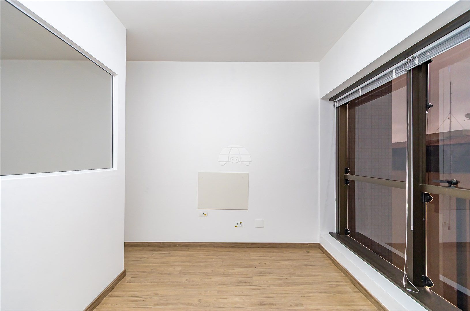 Sala/Conjunto Comercial à venda em Centro, Curitiba — MAFI ADMINISTRADORA DE IMOVEIS LTDA