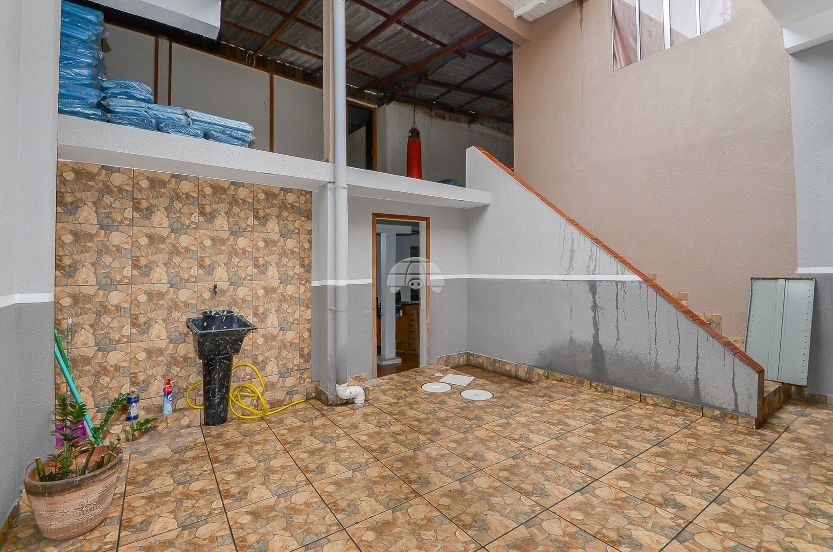 Sobrado Comercial/Residencial para Venda no Bairro Sítio Cercado ref. 222245 (10 / 10)