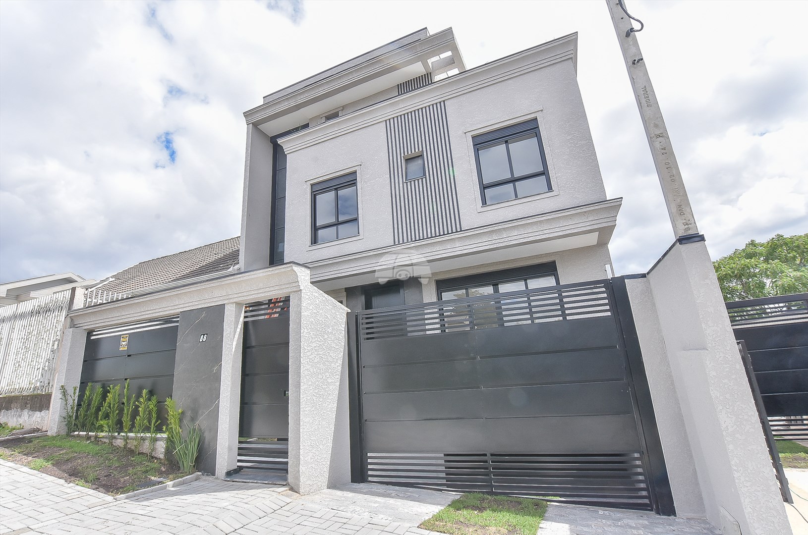 Casa à venda em Uberaba, Curitiba — Portal Chave Fácil