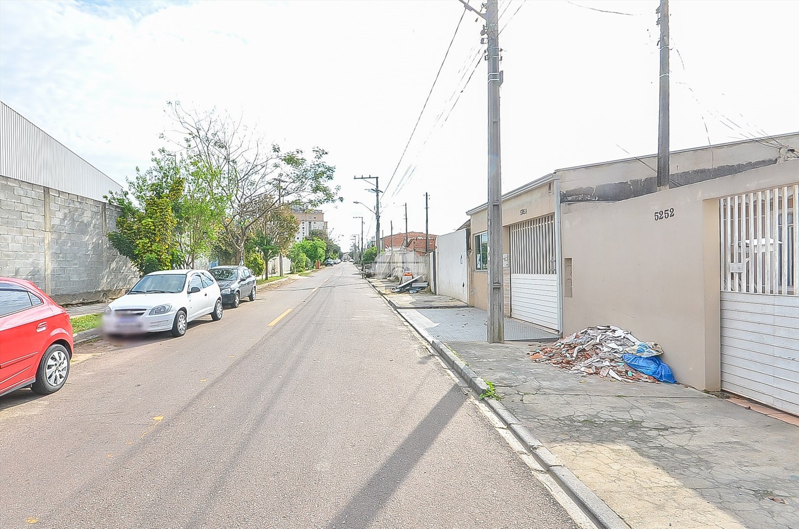 Casa à venda em Guaíra, Curitiba — Outrasul Imobiliária