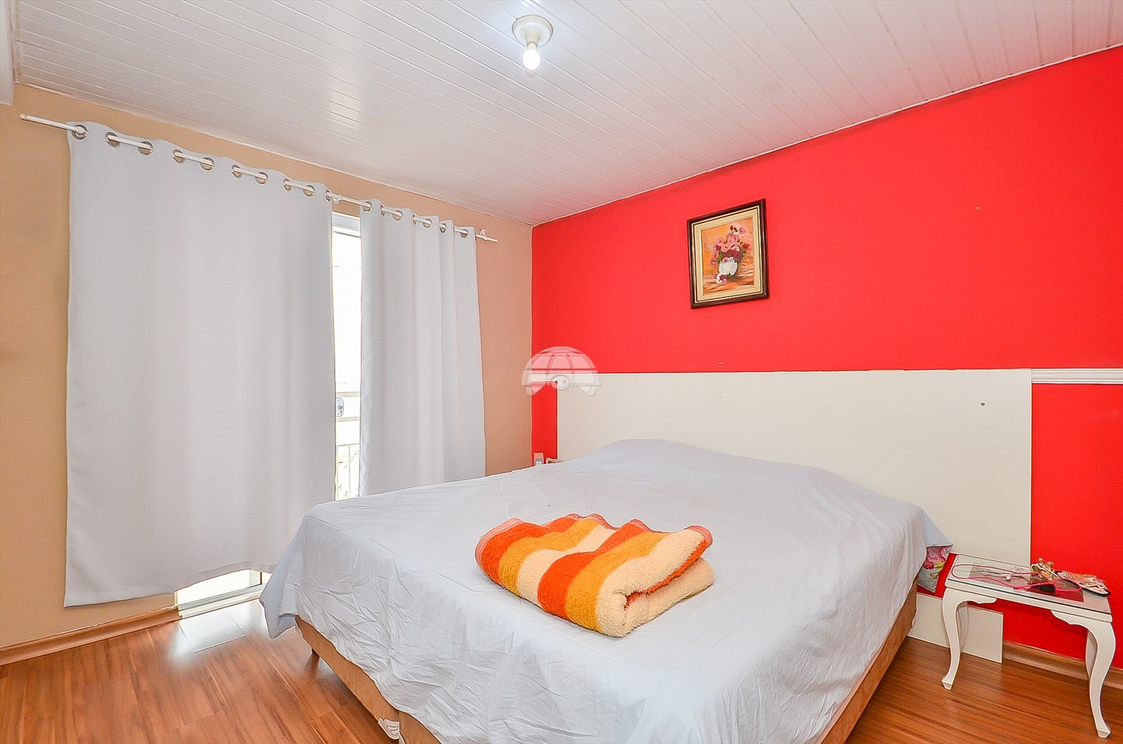 Casa à venda em Guaíra, Curitiba — Outrasul Imobiliária