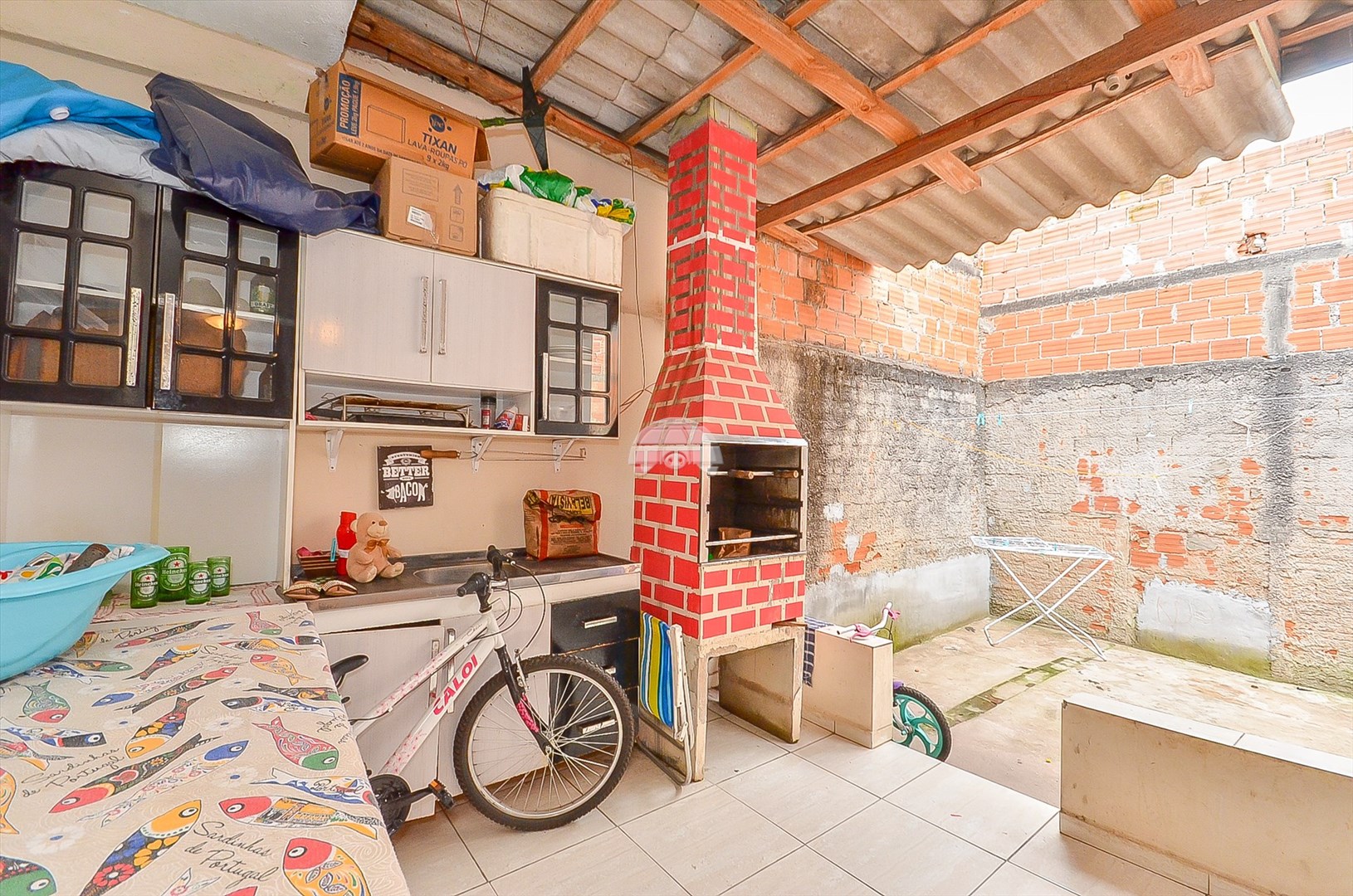 Casa à venda em Guaíra, Curitiba — Outrasul Imobiliária