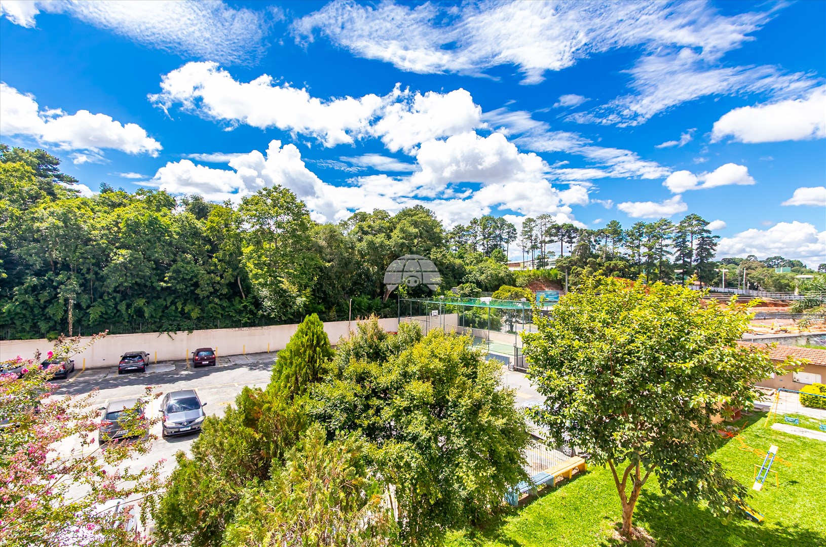 Apartamento à venda em Campo Comprido, Curitiba — UNA