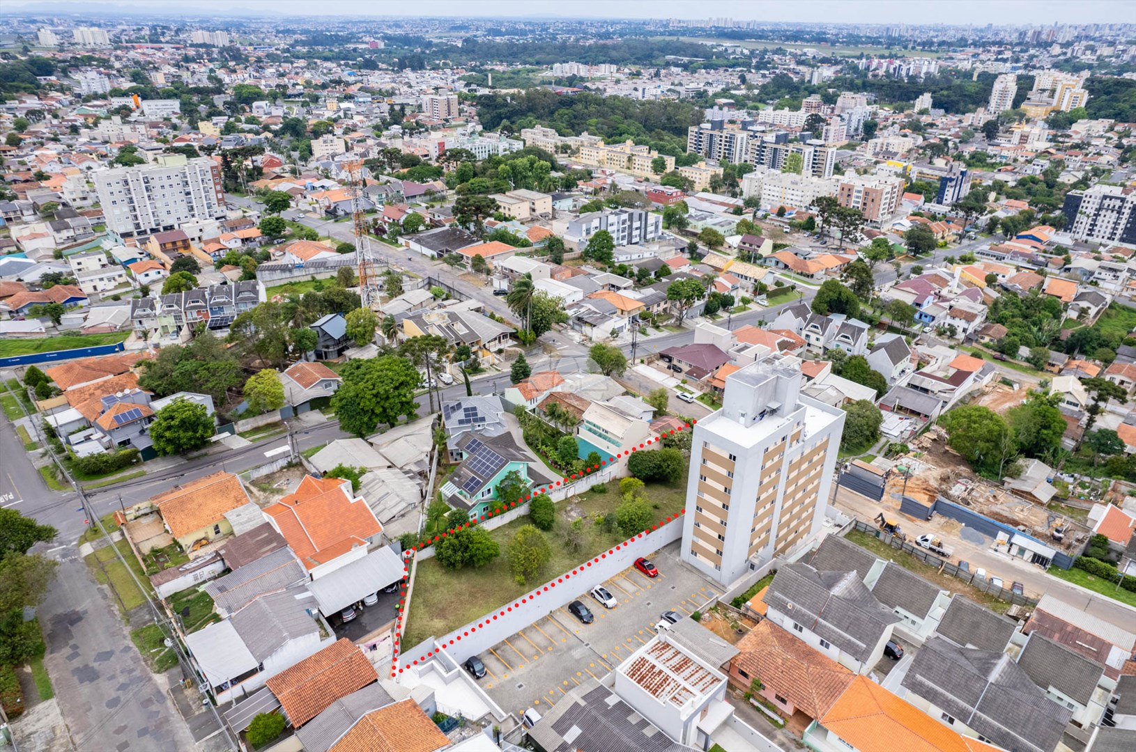 Terreno à venda em Tingui, Curitiba — Portal Chave Fácil