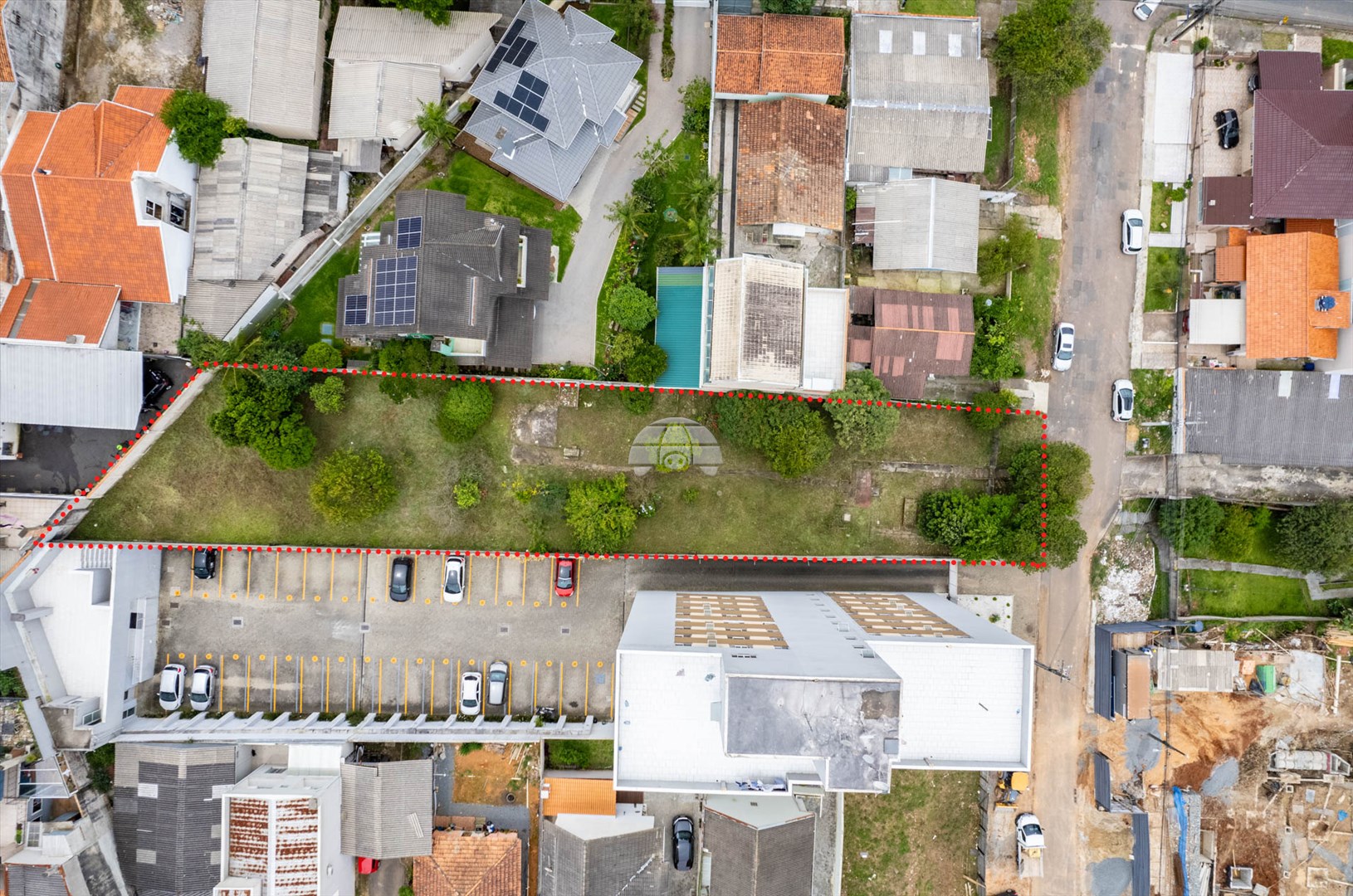 Terreno à venda em Tingui, Curitiba — Portal Chave Fácil