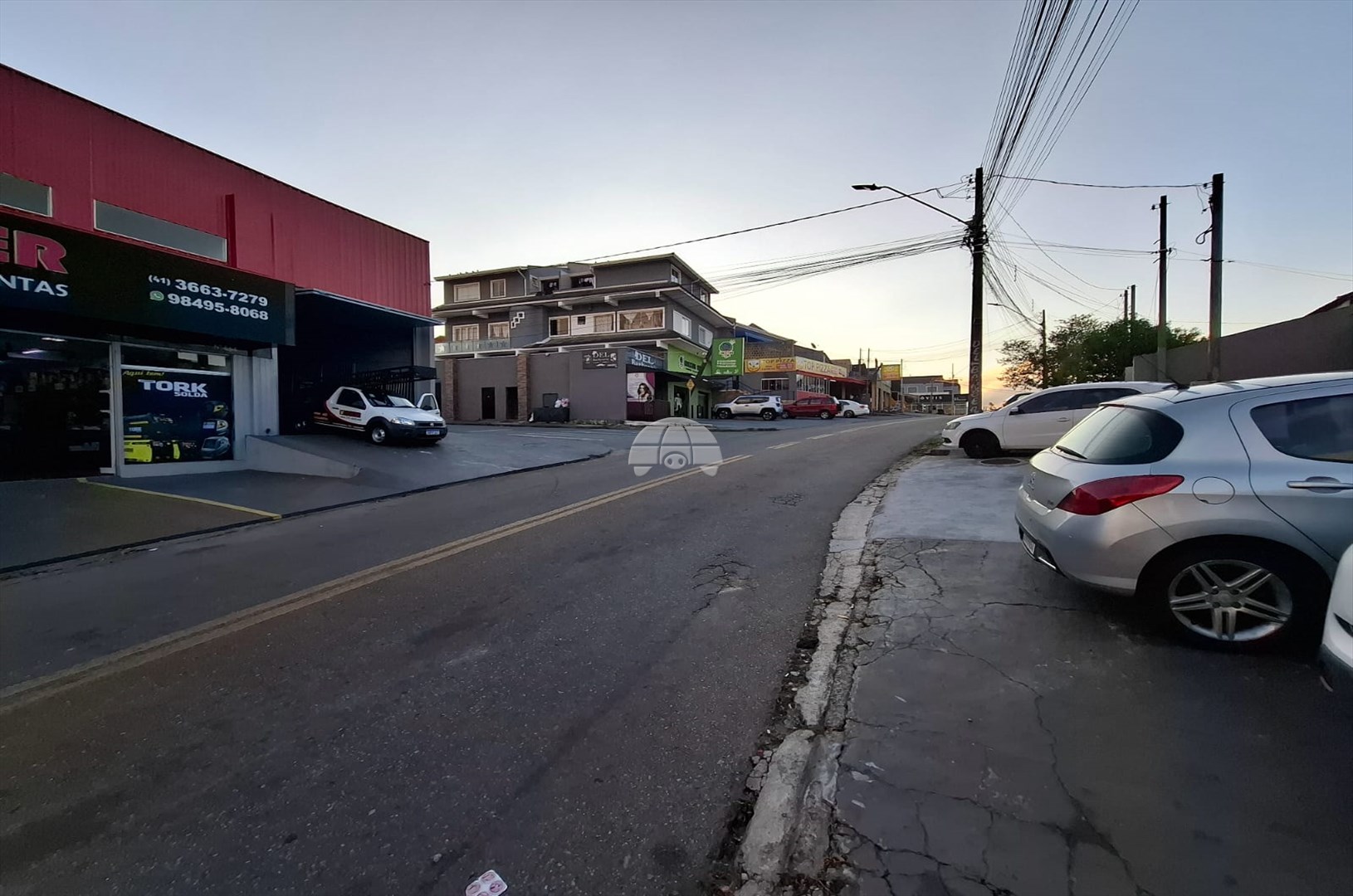 Sala/Conjunto Comercial para alugar em Maracana, Colombo — Portal Chave Fácil