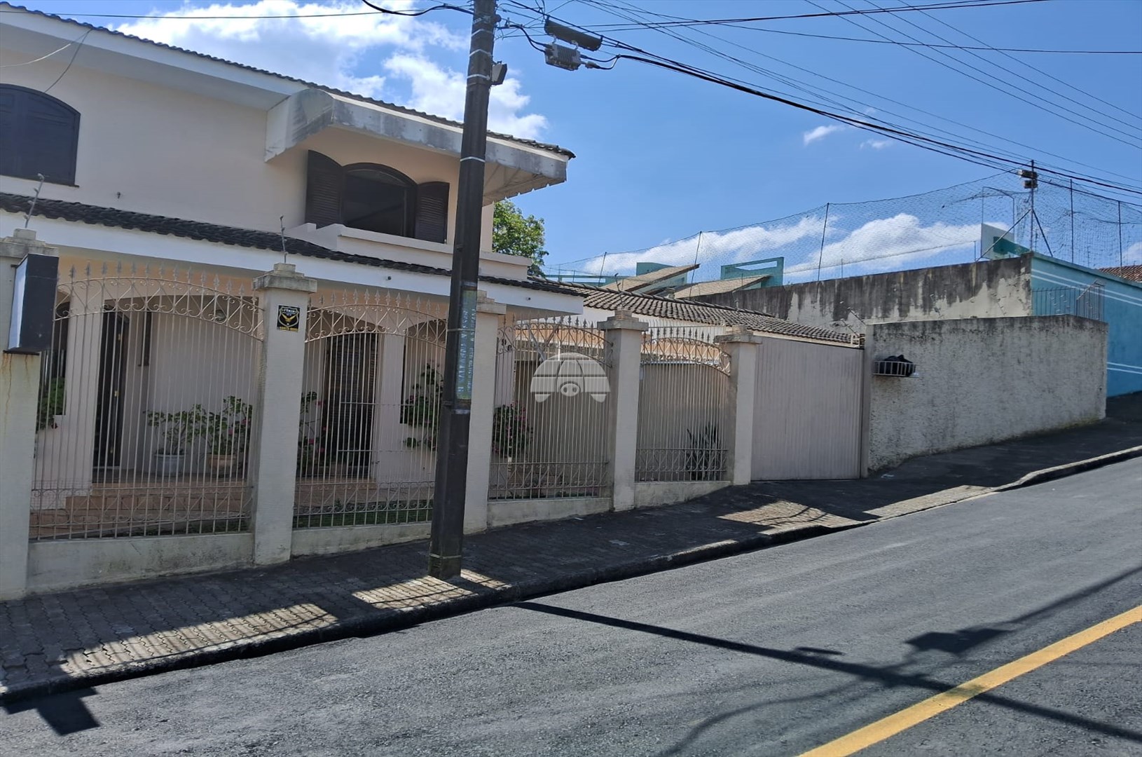 Sobrado à venda em Santana, Guarapuava — Portal Chave Fácil