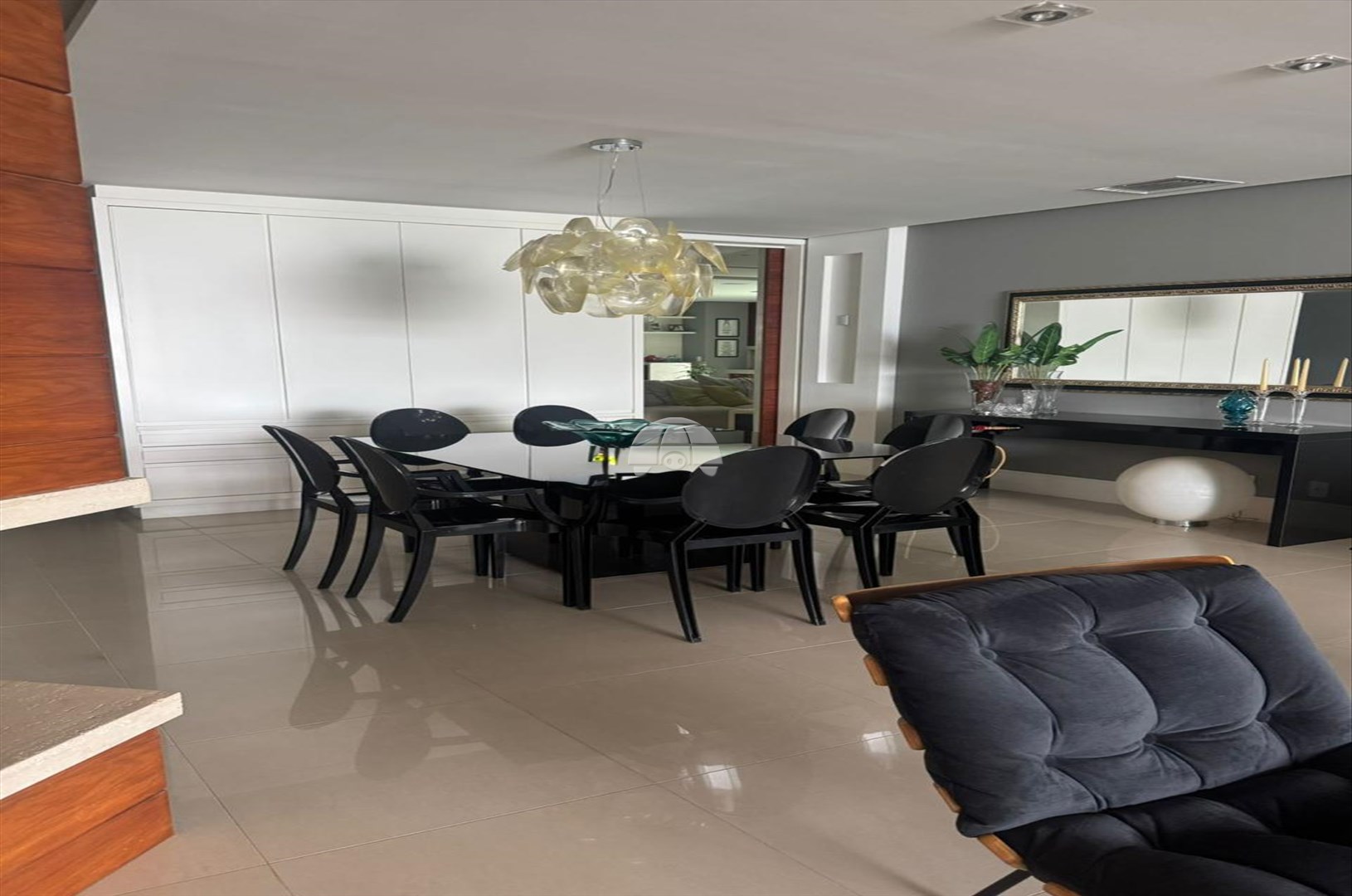 Apartamento à venda em Coqueiros, Florianópolis — Portal Chave Fácil