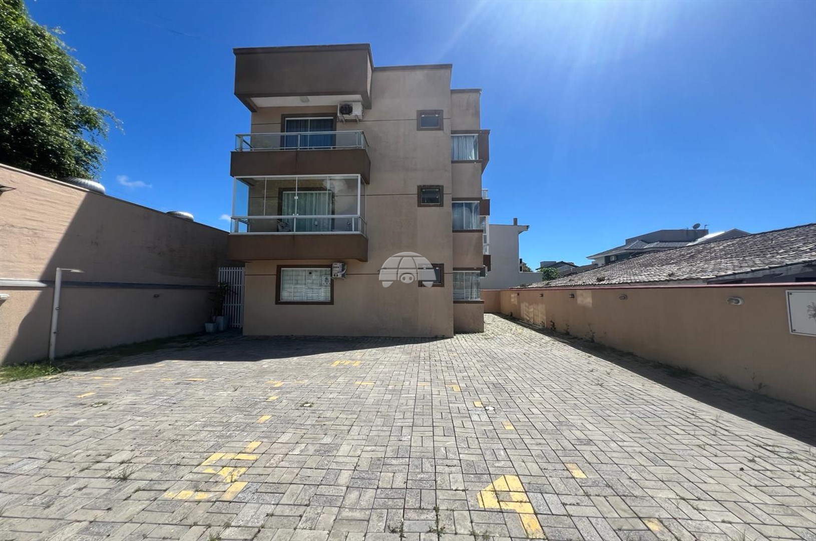 Apartamento à venda em Balneário Cambiju, Itapoá — Portal Chave Fácil