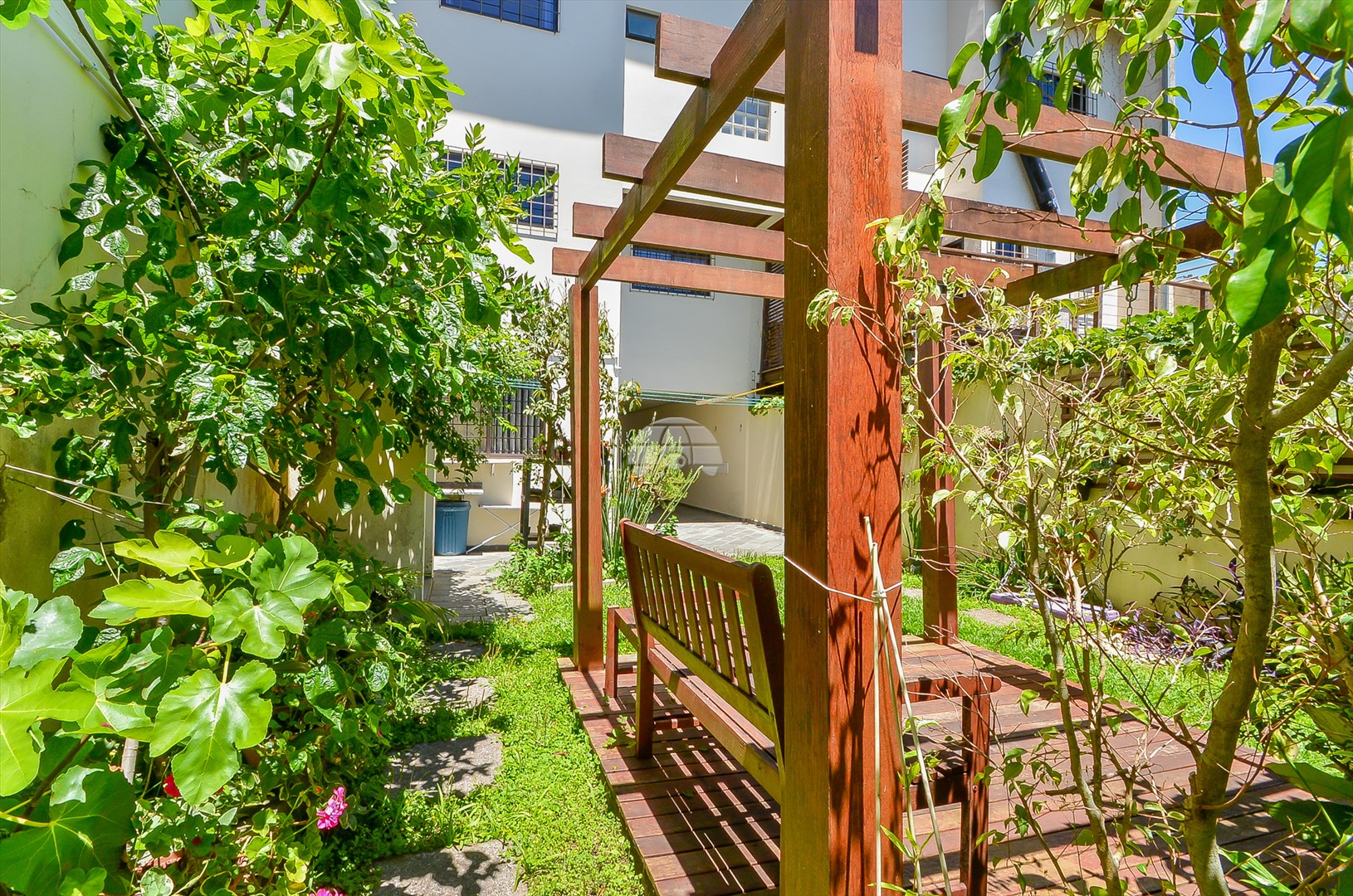 Sobrado Residencial para Venda no Bairro Bacacheri ref. 947813 (9 / 10)
