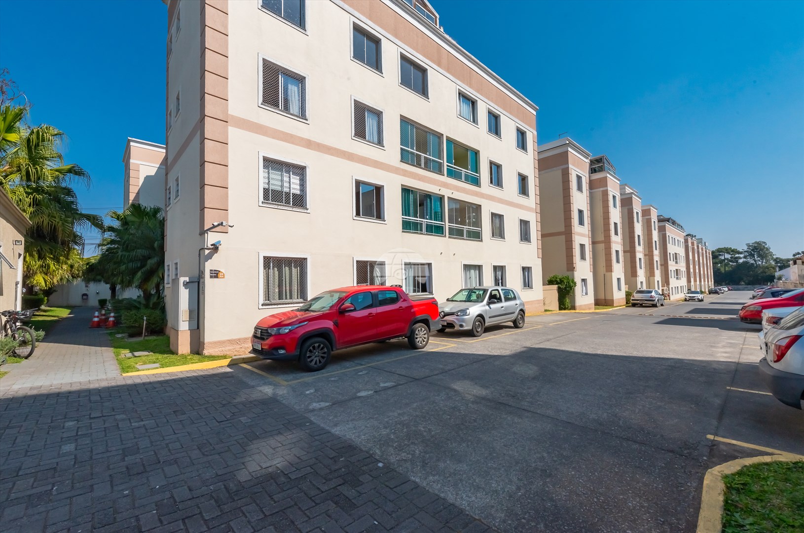 Apartamento à venda em Novo Mundo, Curitiba — Portal Chave Fácil