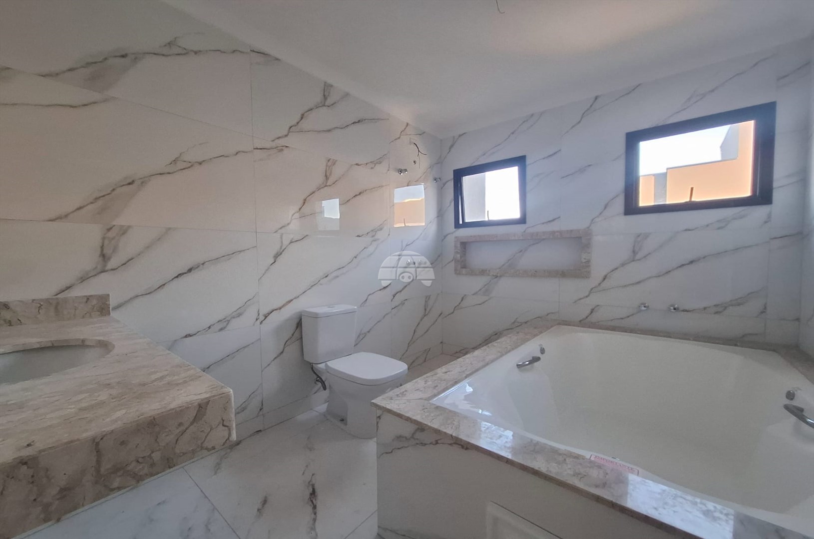 Casa para alugar em Maria Antonieta, Pinhais — Portal Chave Fácil