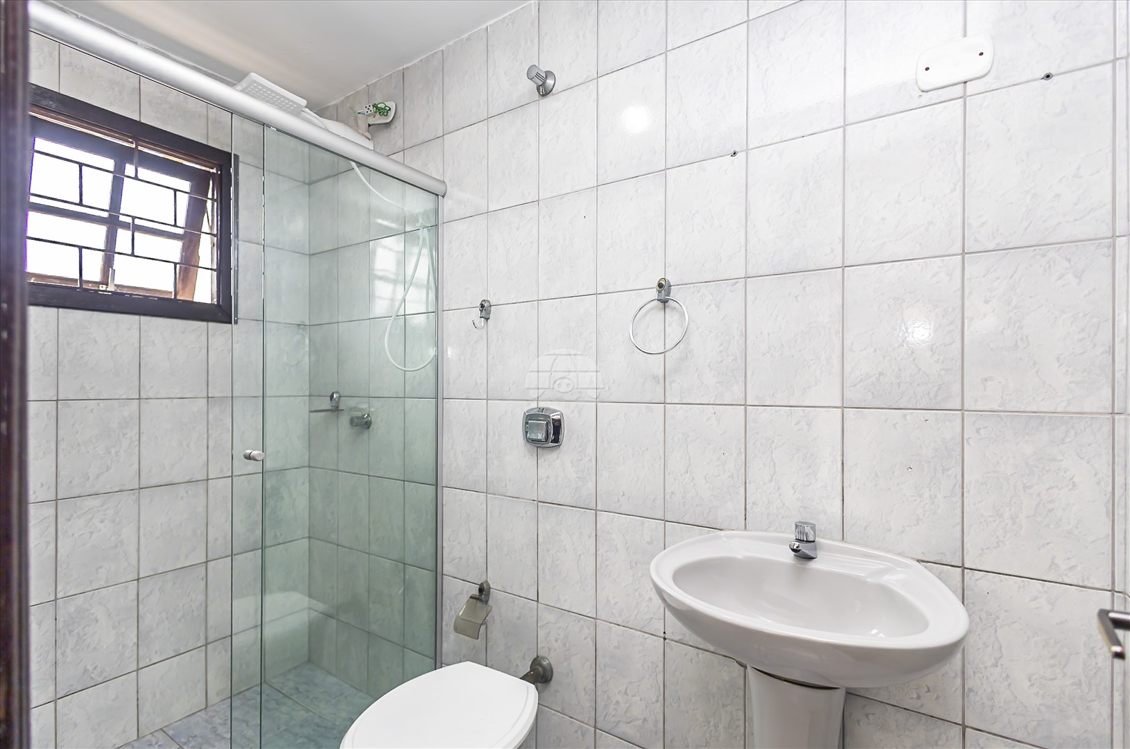 Casa à venda em Boa Vista, Curitiba — GOMES CONSULTOR IMOBILIARIO LTDA.