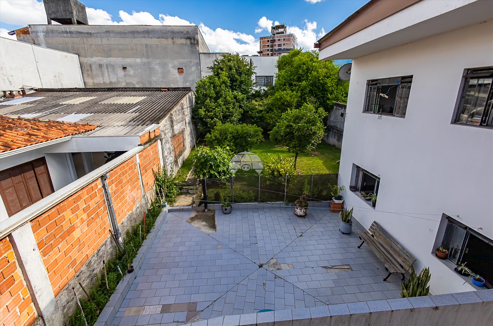 Casa à venda em Pinheirinho, Curitiba — Imobiliária Andrade