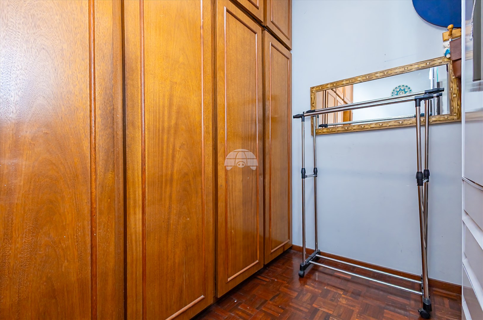 Casa à venda em Pinheirinho, Curitiba — Imobiliária Andrade