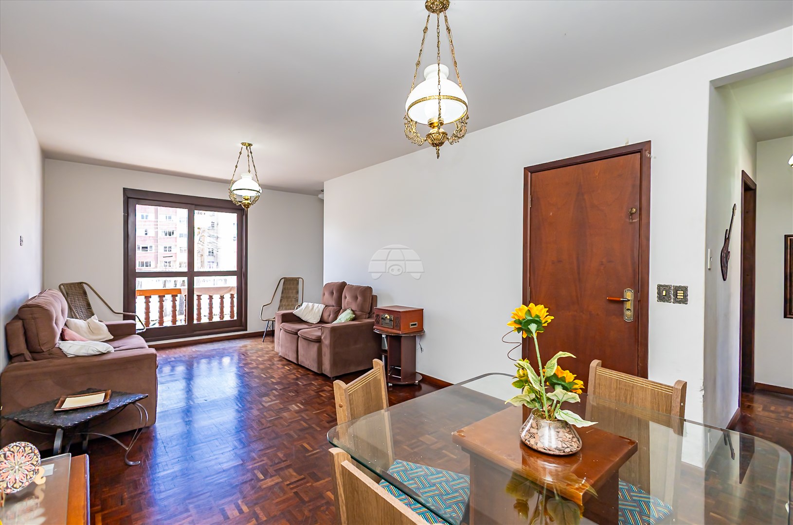 Casa à venda em Pinheirinho, Curitiba — Imobiliária Andrade