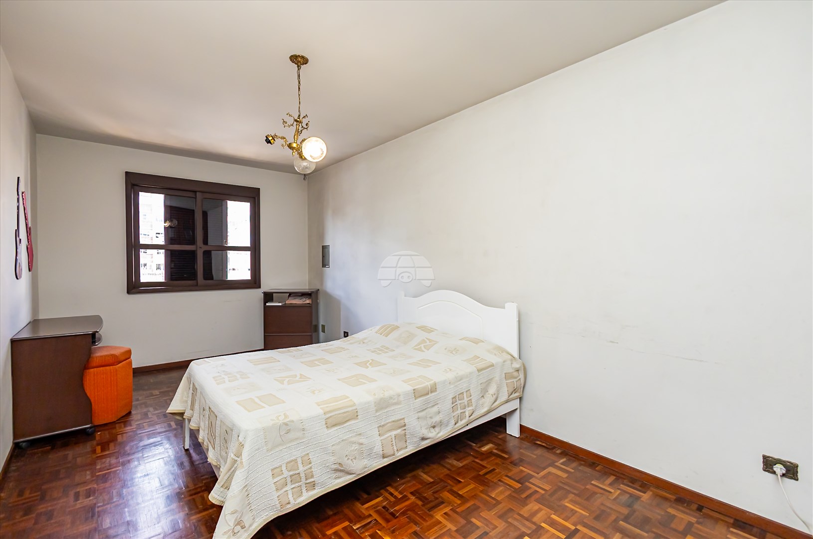 Casa à venda em Pinheirinho, Curitiba — Imobiliária Andrade